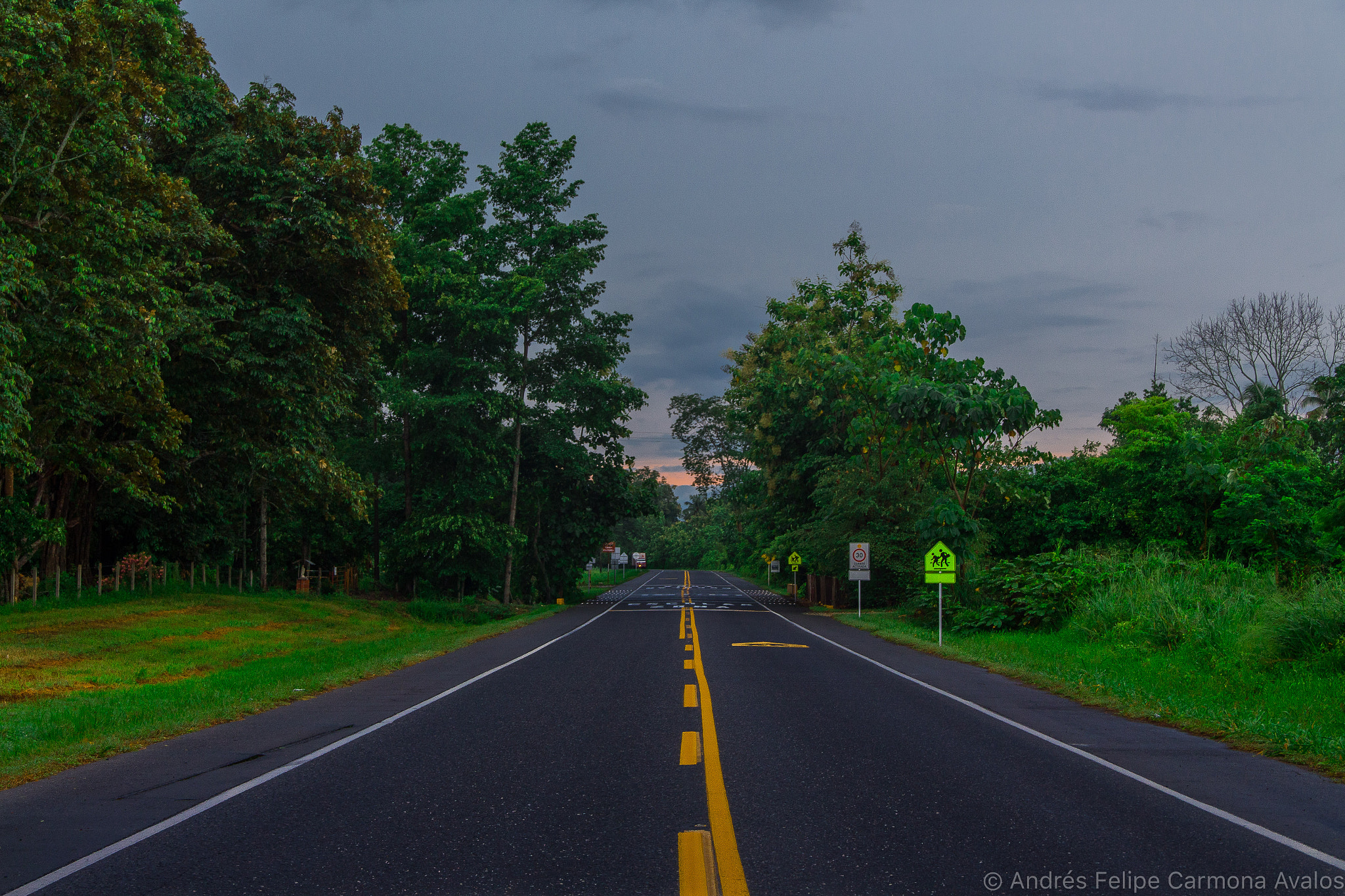 Canon EF-S 18-135mm F3.5-5.6 IS sample photo. Por los caminos de mi tierra photography
