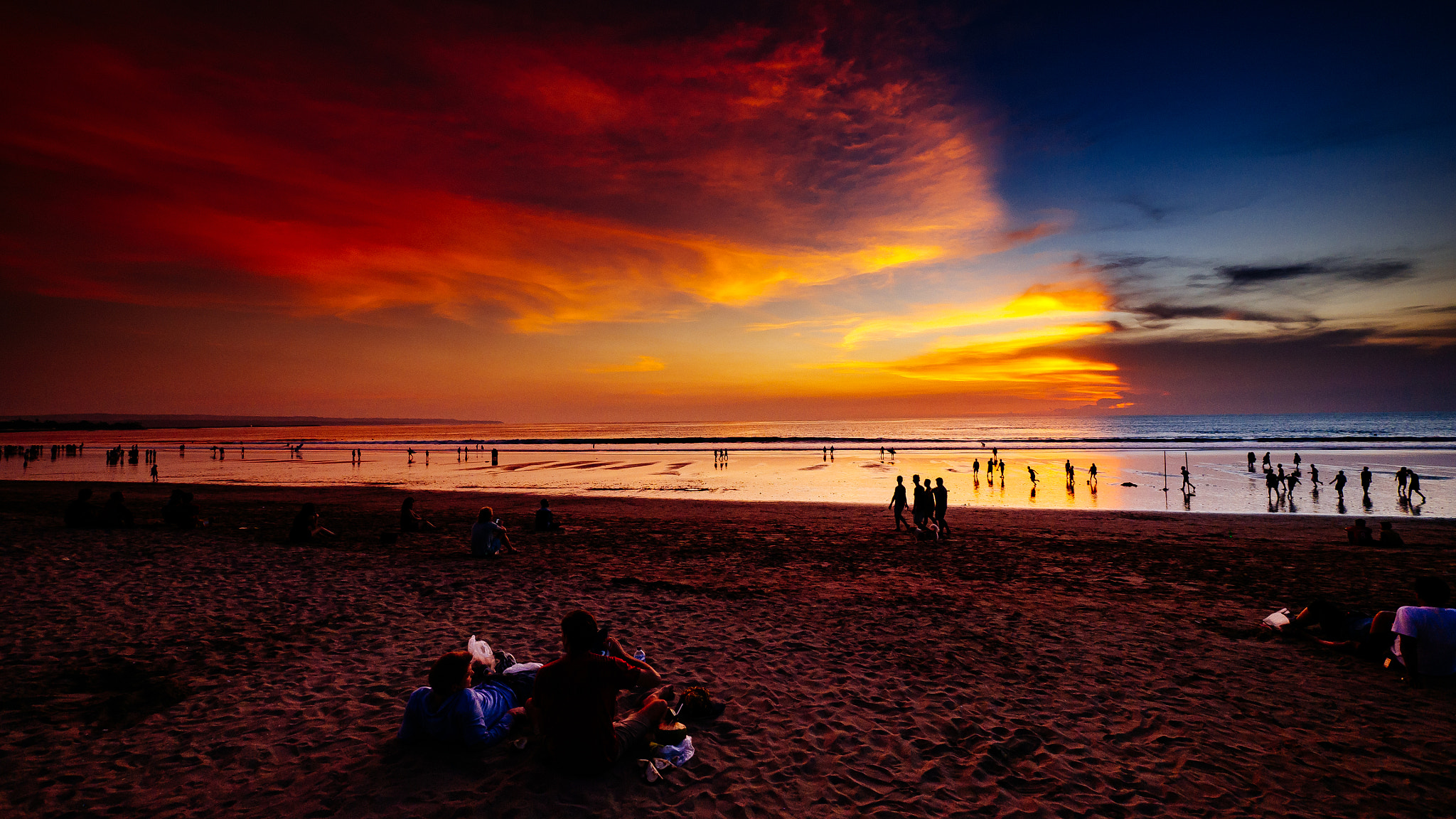 Panasonic Lumix DMC-G6 + Panasonic Lumix G Vario 7-14mm F4 ASPH sample photo. Kuta beach sunset  photography