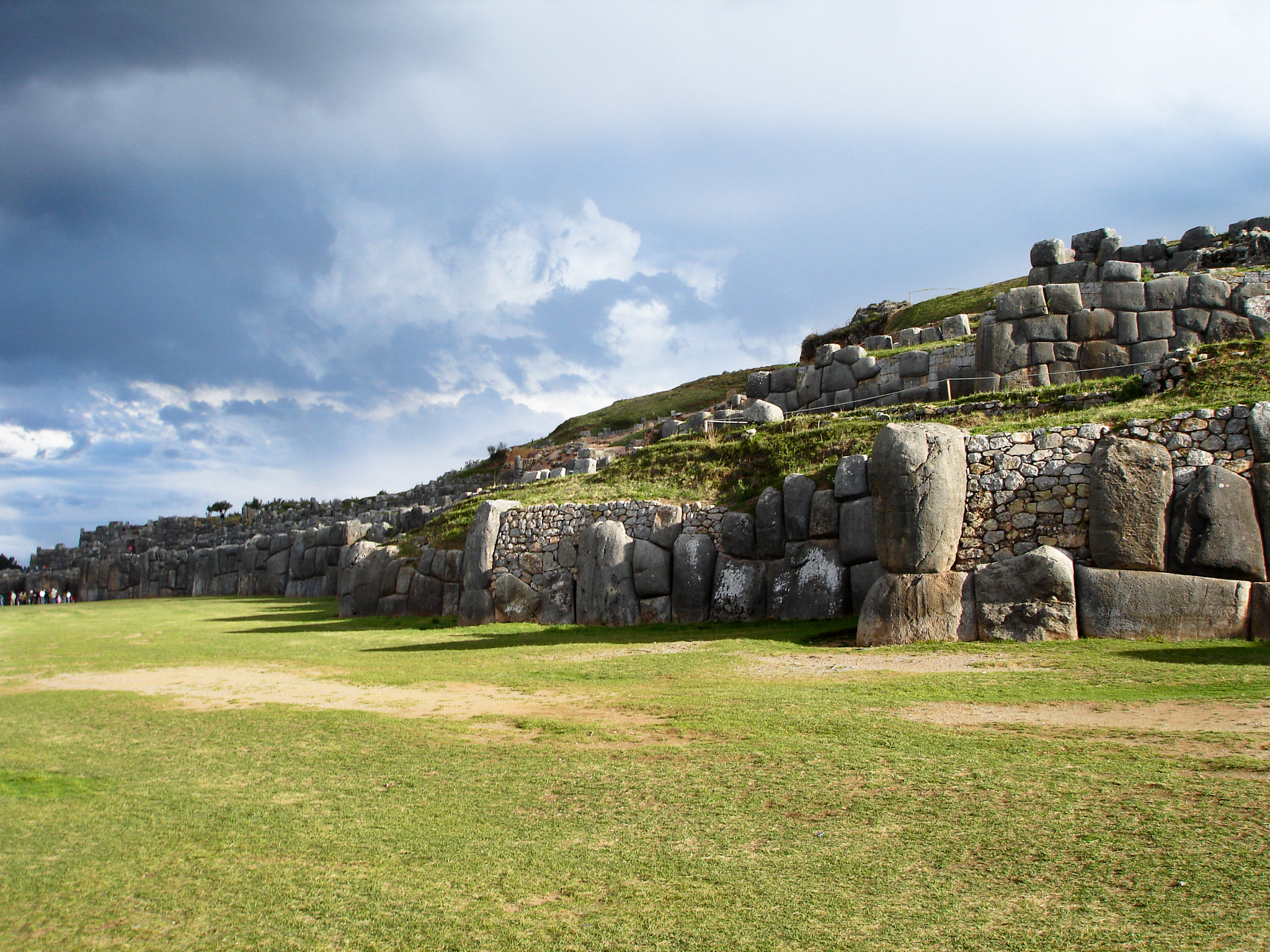 Sony DSC-W7 sample photo. Sacsayhuaman, in cuzco , peru photography