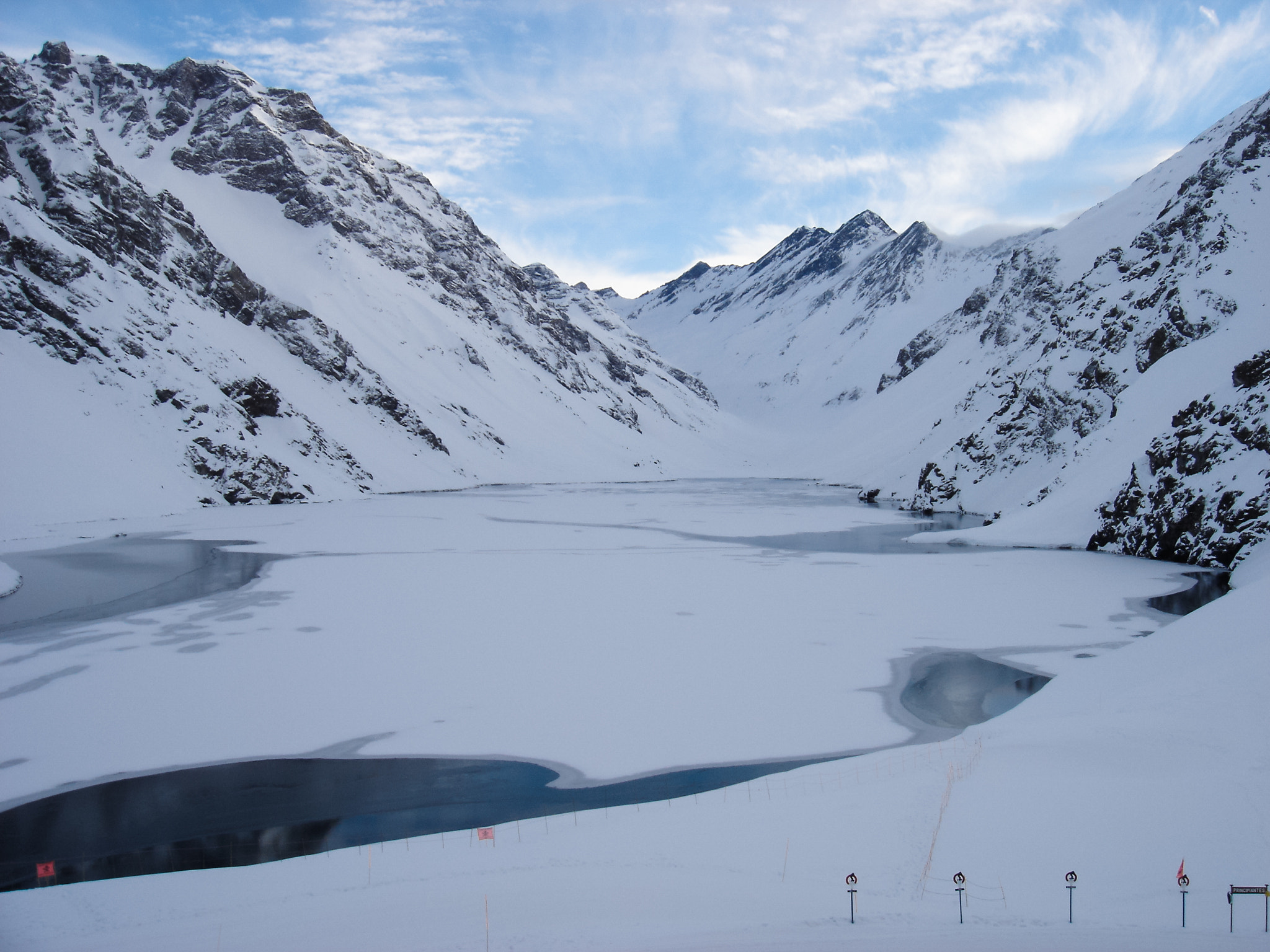 Sony DSC-P93 sample photo. Portillo mountain in chile photography