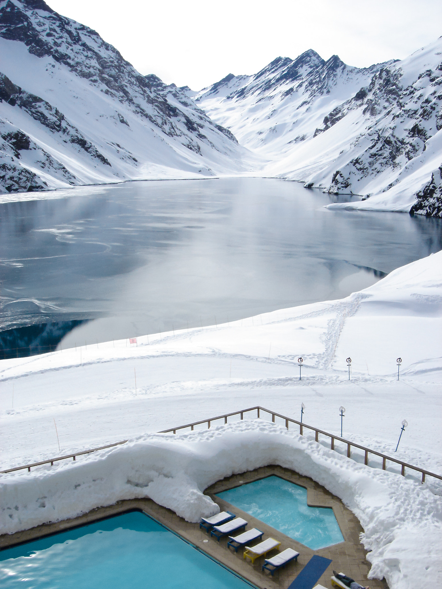 Sony DSC-P93 sample photo. Portillo mountain in chile photography