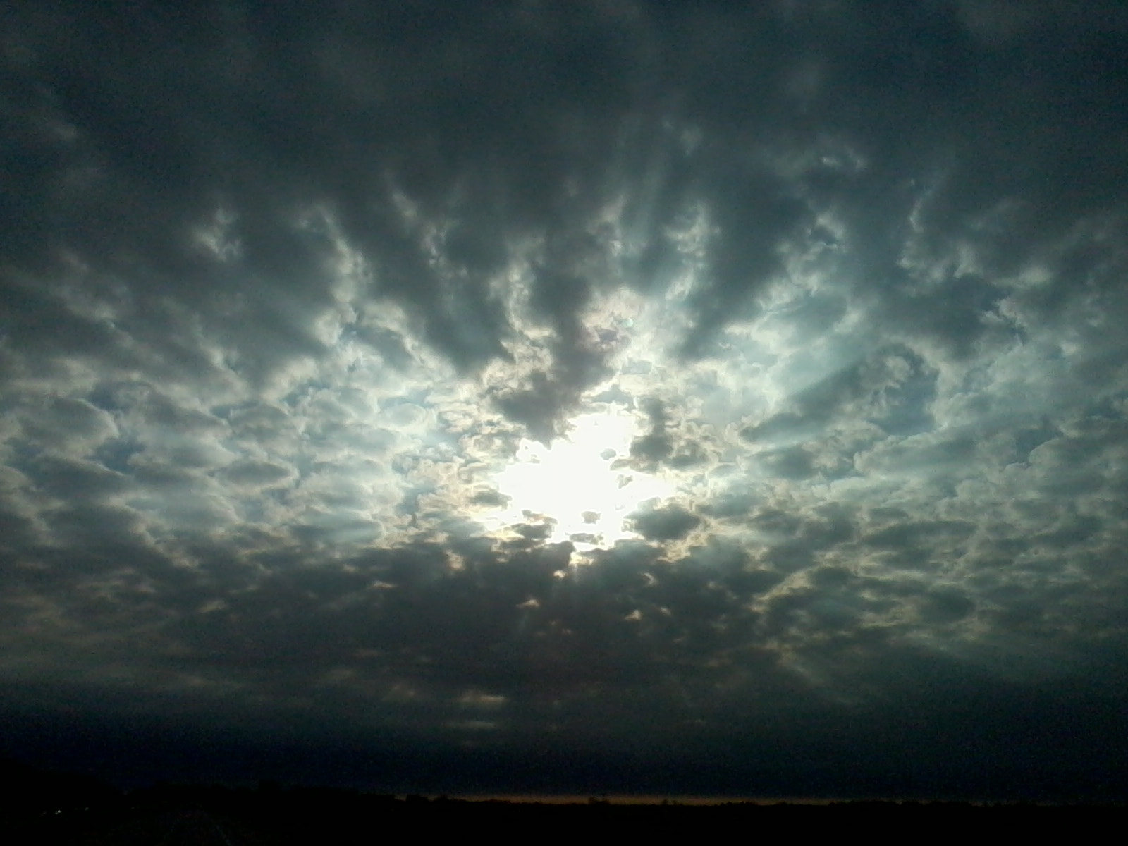 Samsung SGH-A847 sample photo. Biblical sun cloud photography