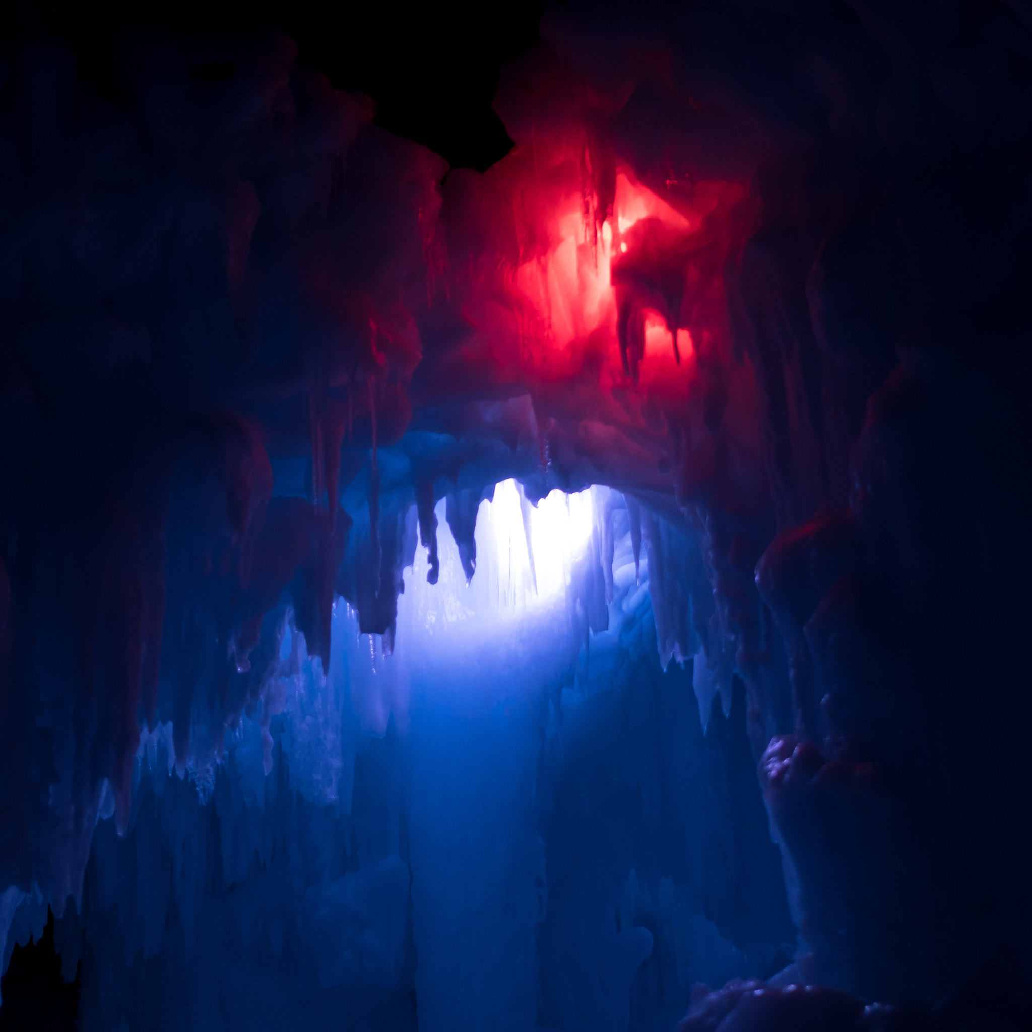 Fujifilm X-T2 + Fujifilm XF 23mm F1.4 R sample photo. Ice castle heart photography