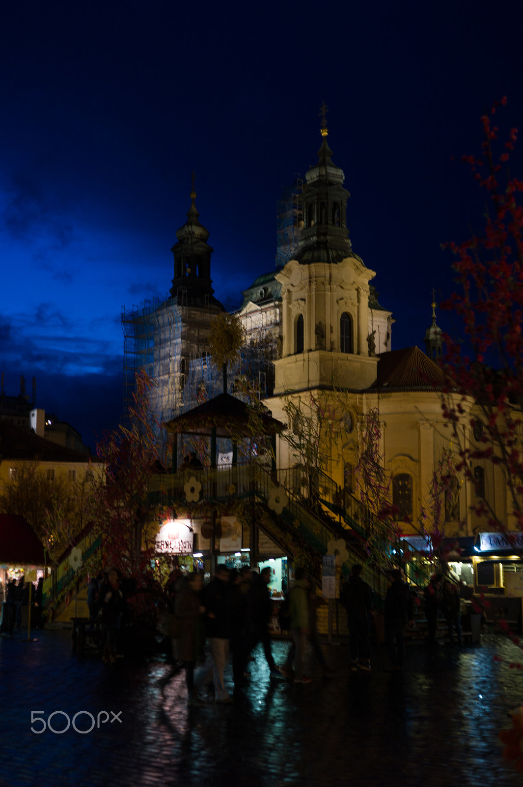 Leica M9 + Summicron-M 50mm f/2 (III) sample photo. Christmas at old town square photography