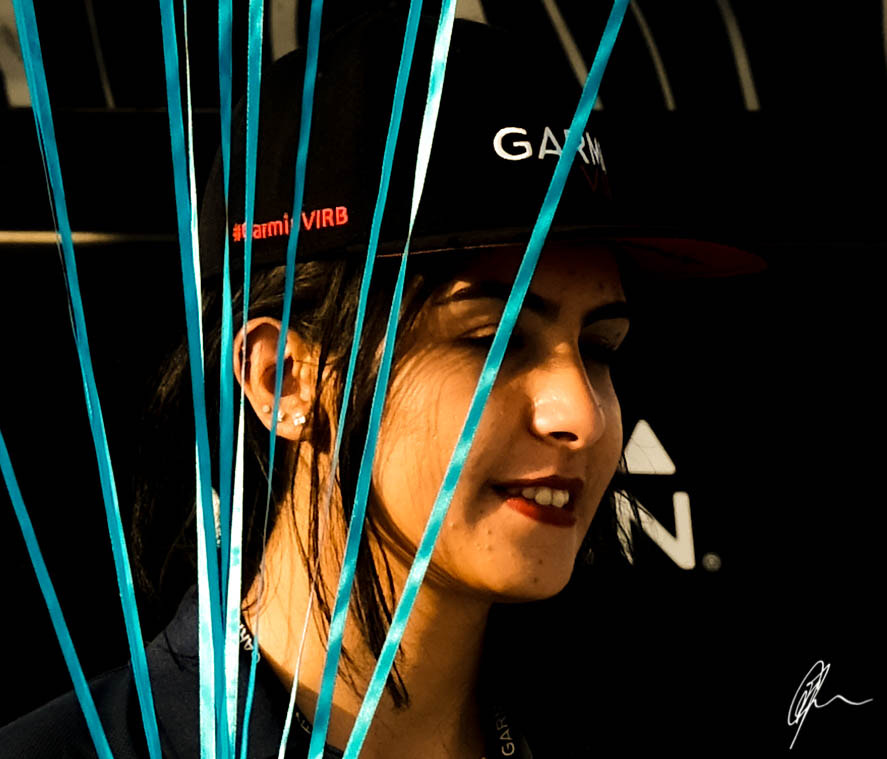 Fujifilm XF 50-140mm F2.8 R LM OIS WR sample photo. Garmin balloon girl photography