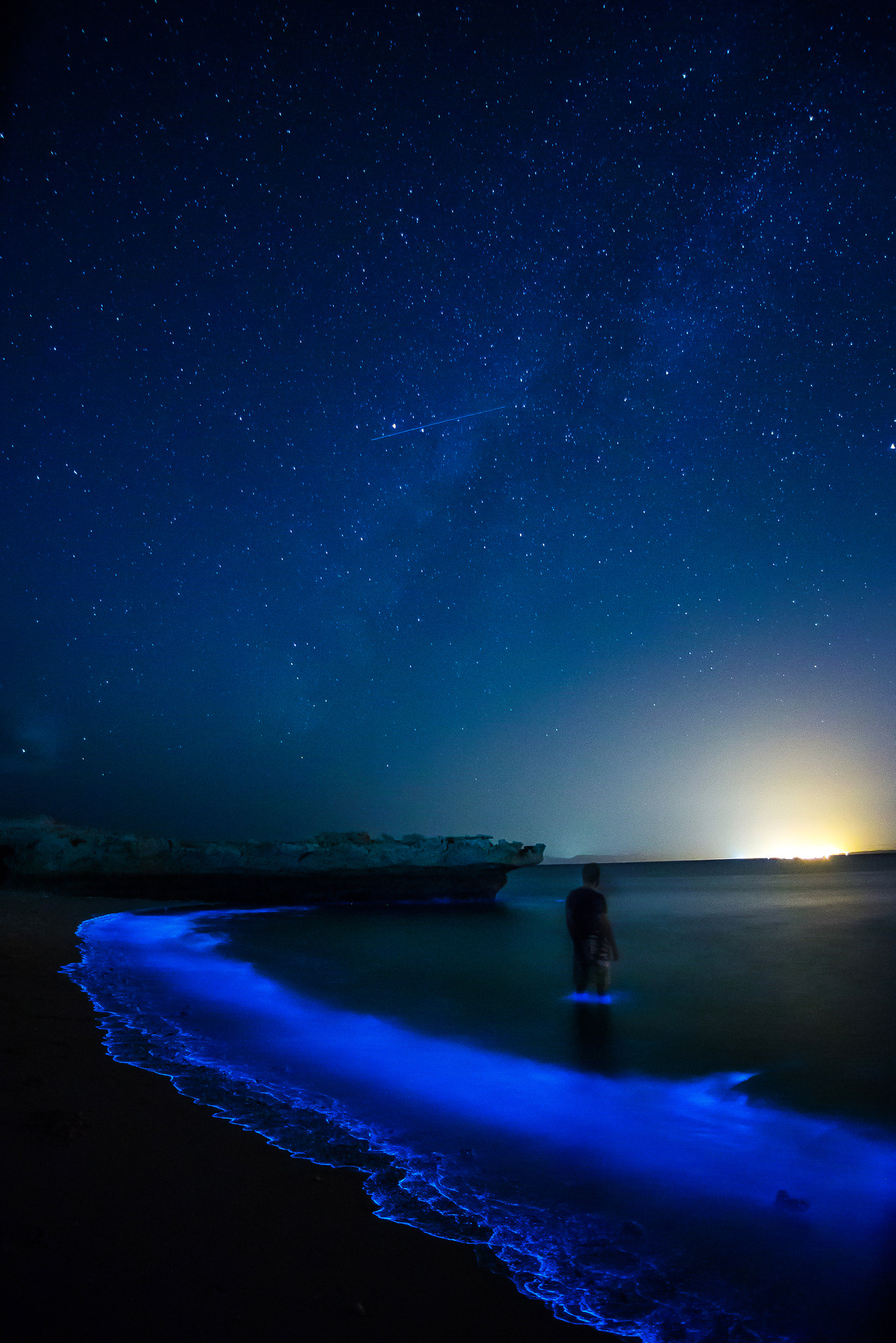 Tamron AF 19-35mm f/3.5-4.5 sample photo. Phytoplanktons in shores of persian gulf 2 photography