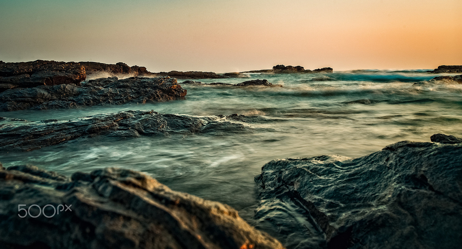 Canon EOS 6D + Canon EF 16-35mm F2.8L USM sample photo. Arabian sea photography