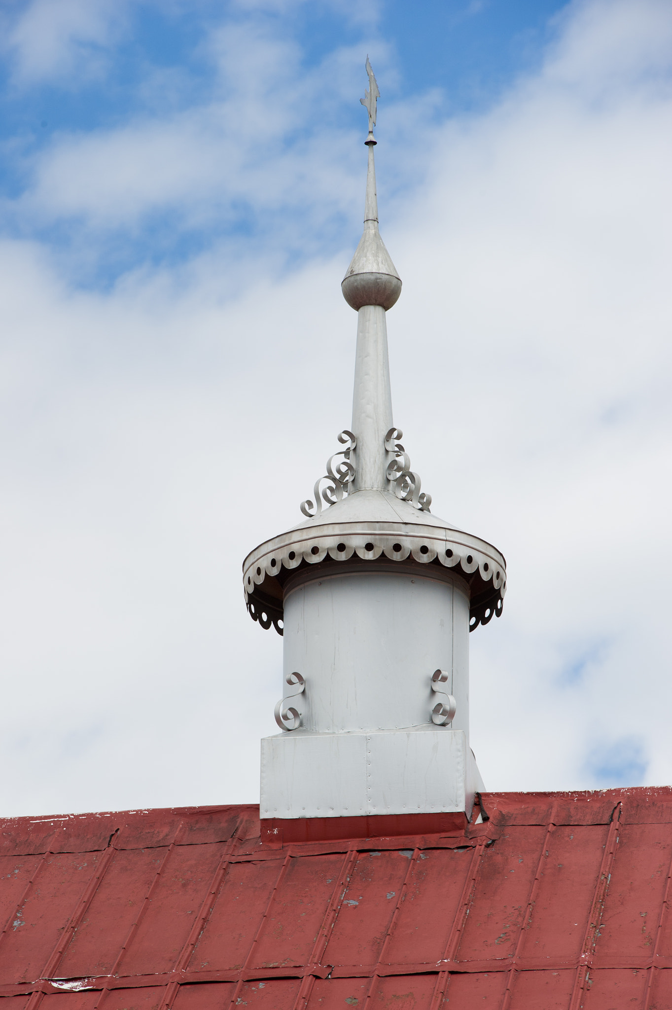 Nikon D3S sample photo. Barn cupola with weather vane photography