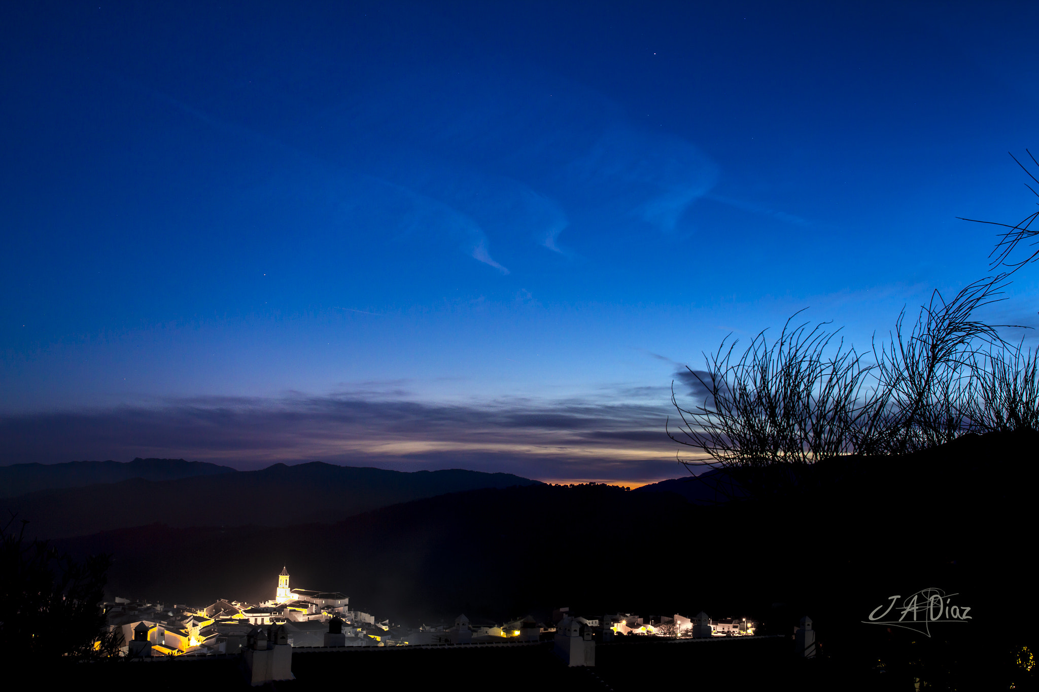 Canon EF 24-70mm F4L IS USM sample photo. Atardeciendo en yunquera.jpg photography
