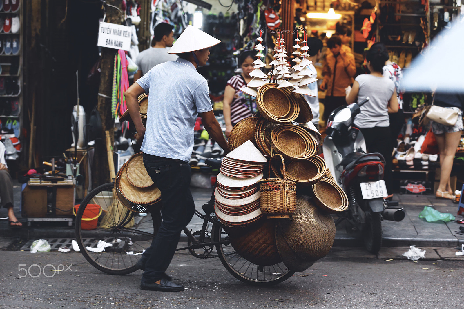 Canon EOS-1D C sample photo. Hanoi, vietnam photography