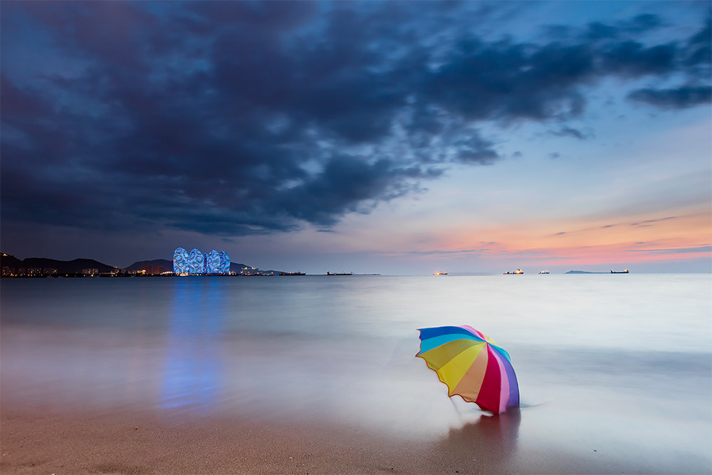 Canon EF 16-35mm F2.8L II USM sample photo. My rainbow umbrella on beach of sanya bay photography