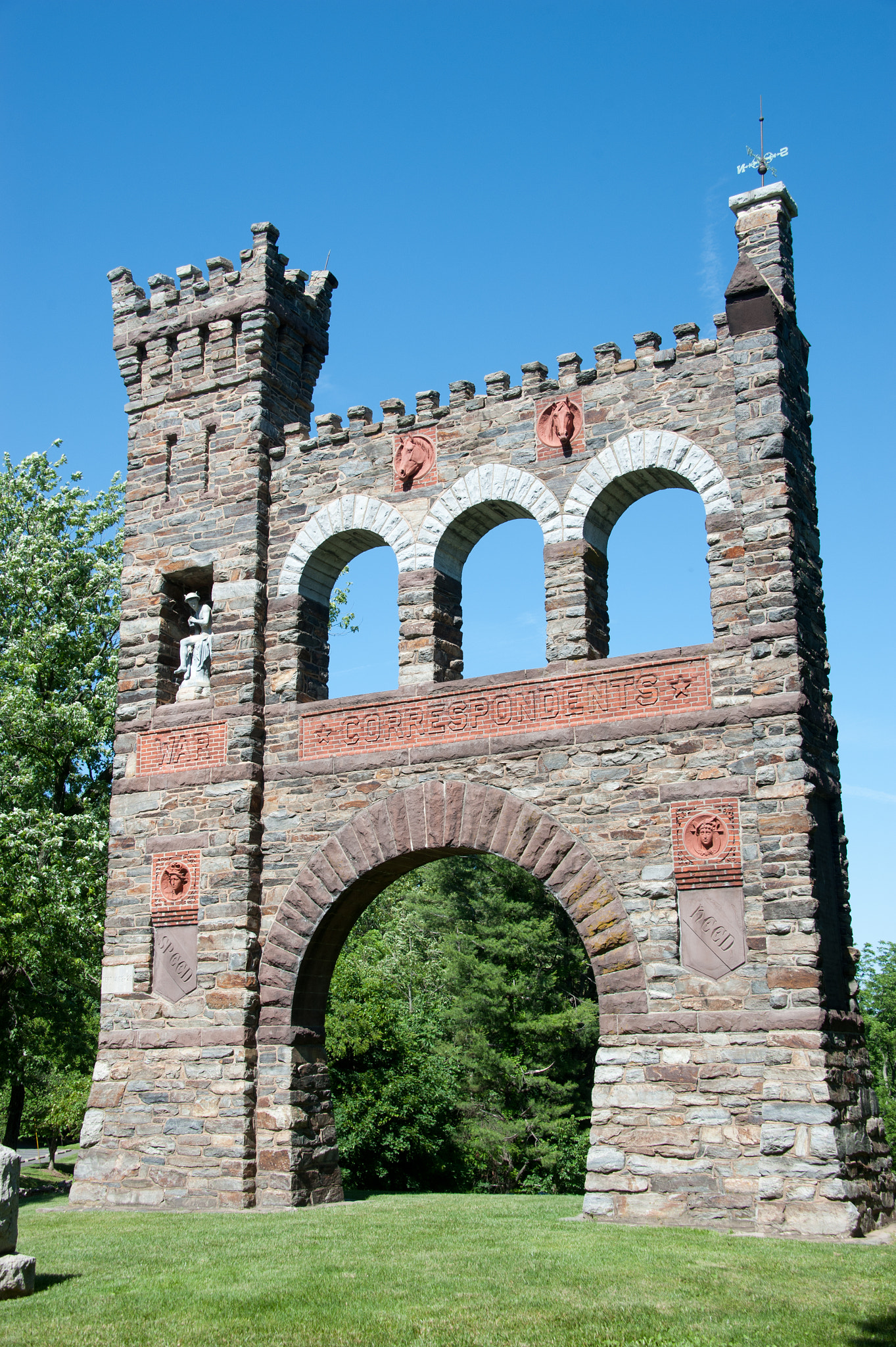 Nikon D700 sample photo. War correspondents monument in gathland state park, burkitts, md photography