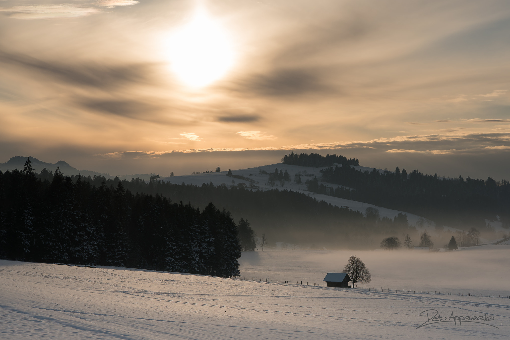 Nikon AF-S Nikkor 24-70mm F2.8E ED VR sample photo. Sonnenuntergang auf dem winterlichen längenberg photography