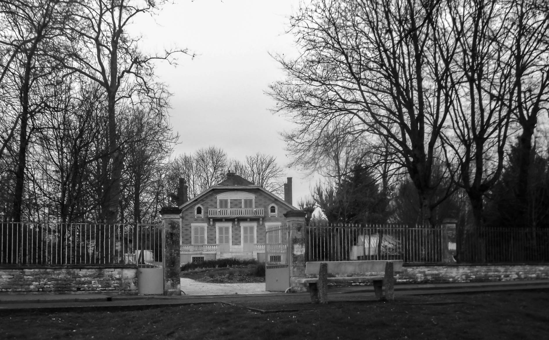 Fujifilm FinePix S4600 sample photo. Maison du mariage d'amilly photography