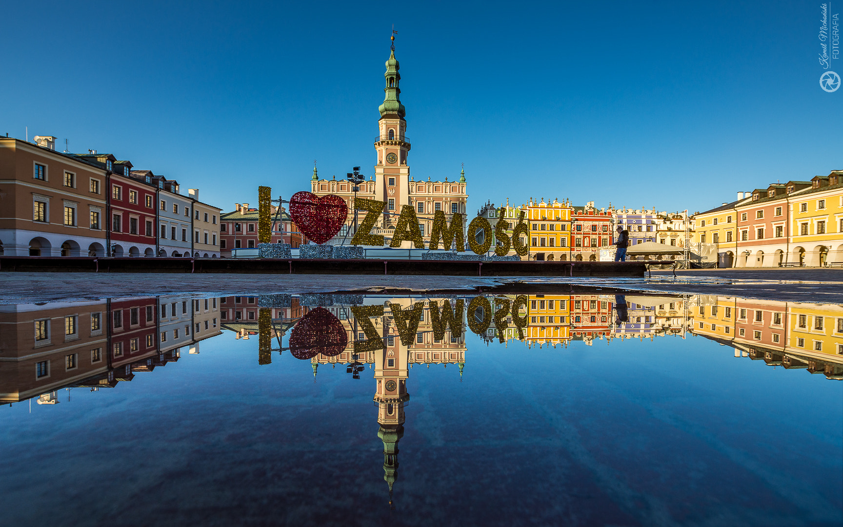 Nikon D7200 + Samyang 14mm F2.8 ED AS IF UMC sample photo. Zamosc old town in the mirror reflection. photography