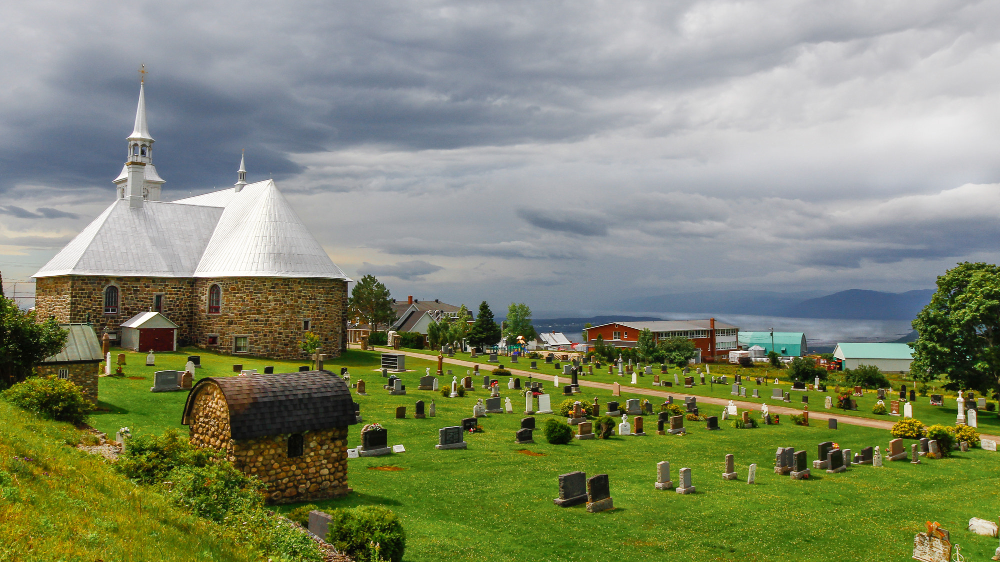 Canon EOS 600D (Rebel EOS T3i / EOS Kiss X5) sample photo. Les Éboulements, overlooking the saint lawrence... photography