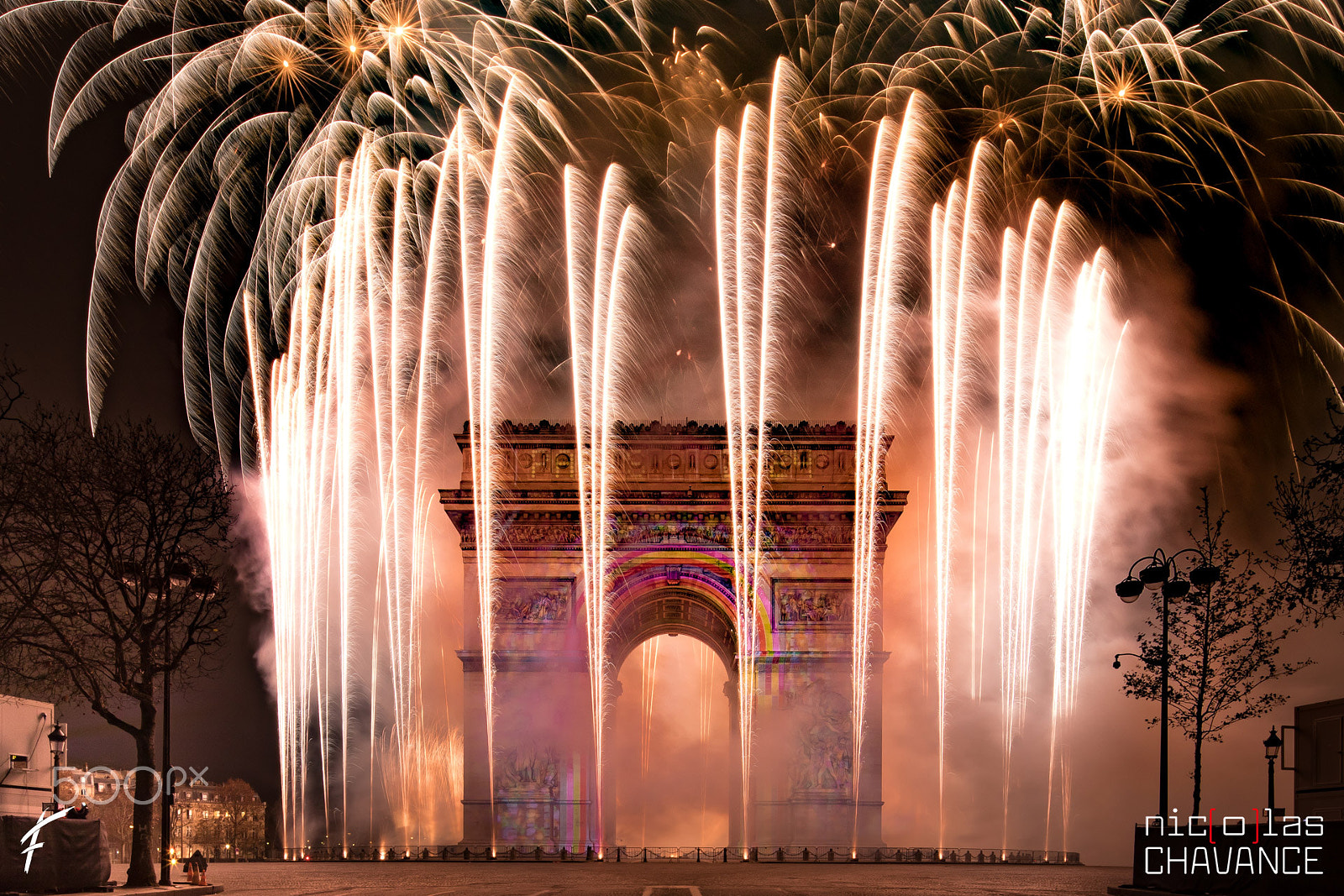 Canon TS-E 17mm F4L Tilt-Shift sample photo. New year's eve fireworks. paris photography