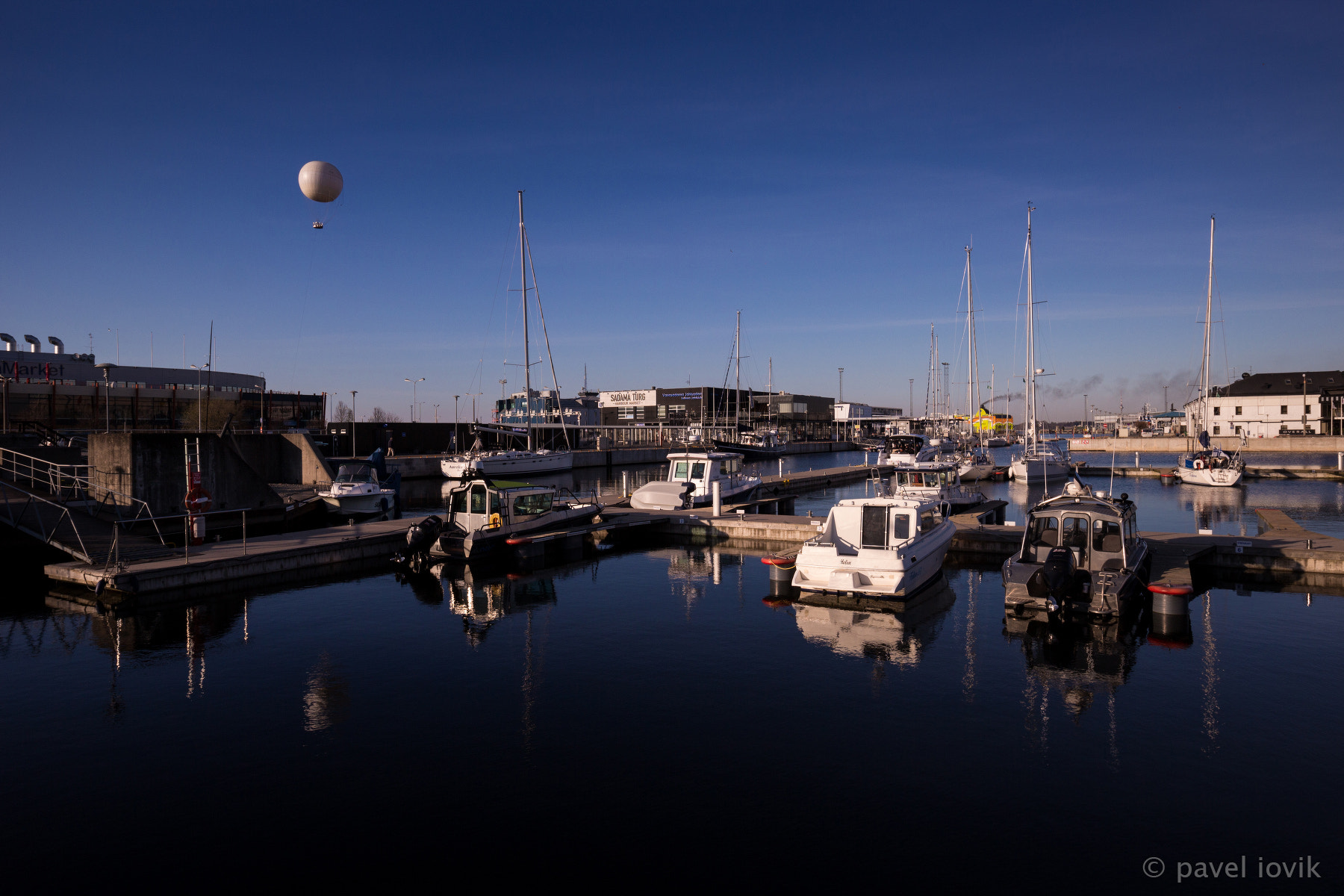 Canon EF-M 11-22mm F4-5.6 IS STM sample photo. Yachts in the tallinn port photography