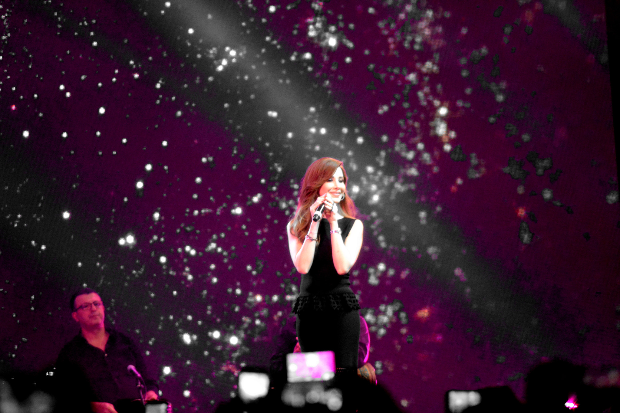 Nikon AF Nikkor 70-300mm F4-5.6G sample photo. Concert photography