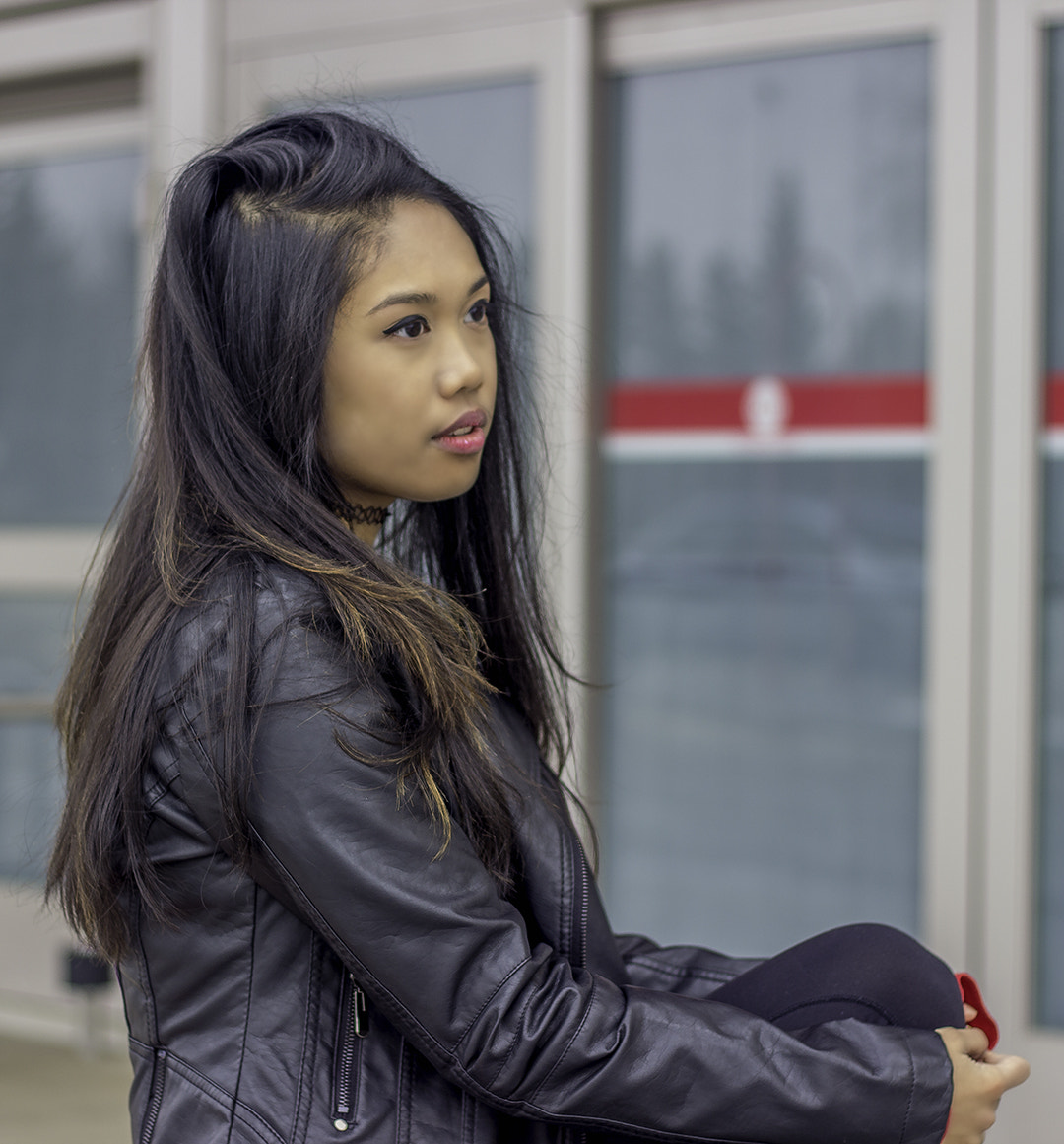 Canon EOS 600D (Rebel EOS T3i / EOS Kiss X5) sample photo. Soft gaze photography