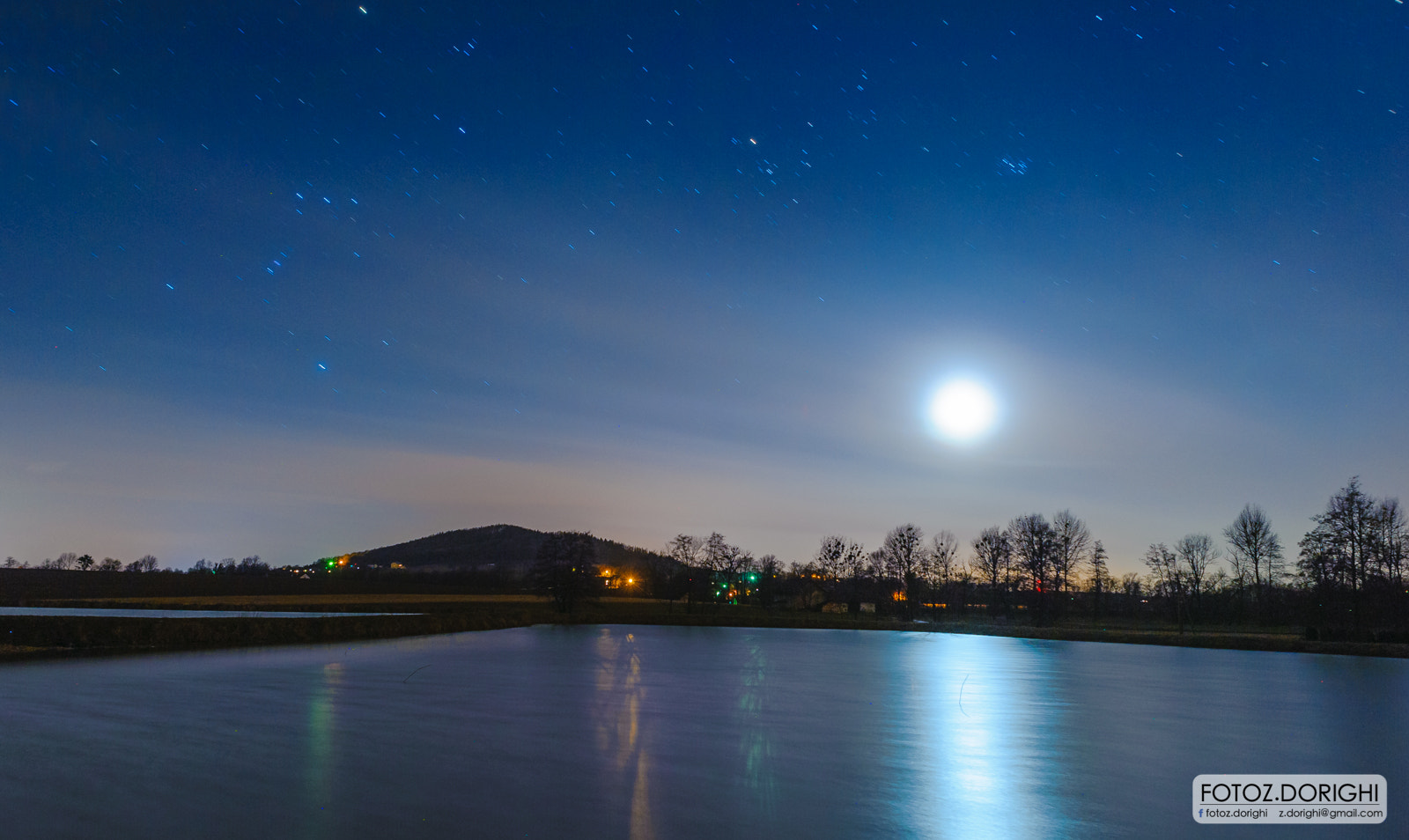 Nikon D700 + Sigma 24mm F1.8 EX DG Aspherical Macro sample photo. Night at pond photography