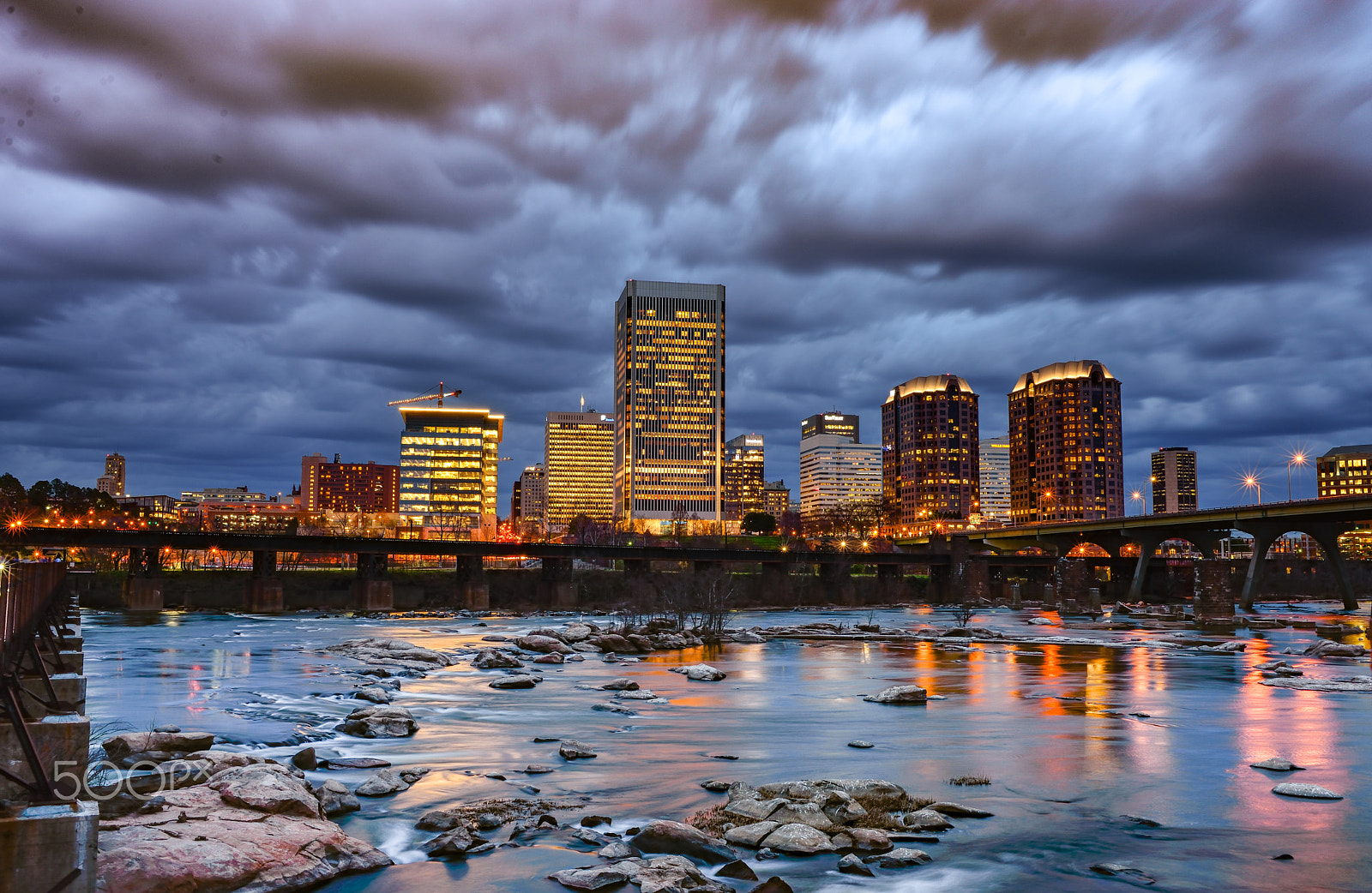 Nikon AF-S Nikkor 28mm F1.8G sample photo. Cloudy sunset in richmond photography