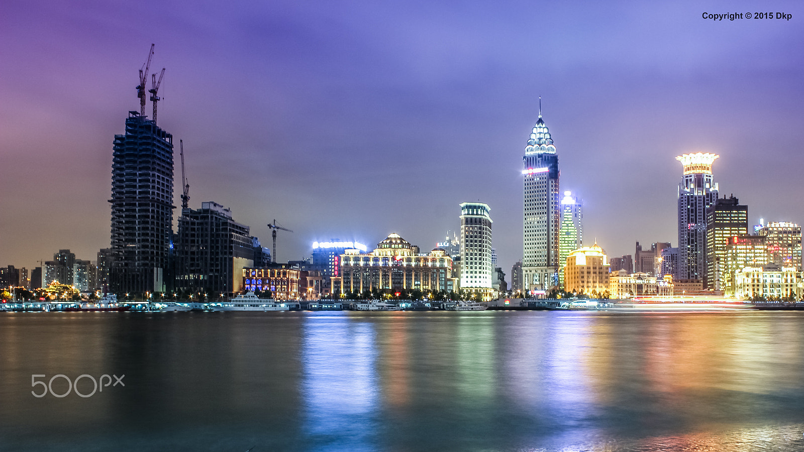 Canon EOS 600D (Rebel EOS T3i / EOS Kiss X5) sample photo. The bund photography
