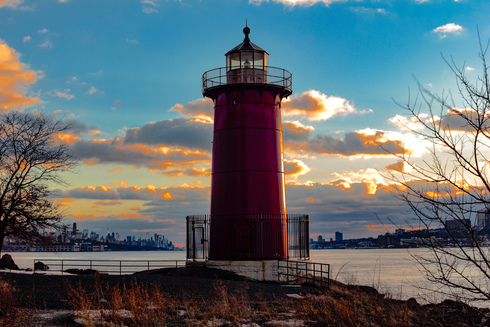 Canon EOS 60D sample photo. Little red lighthouse photography