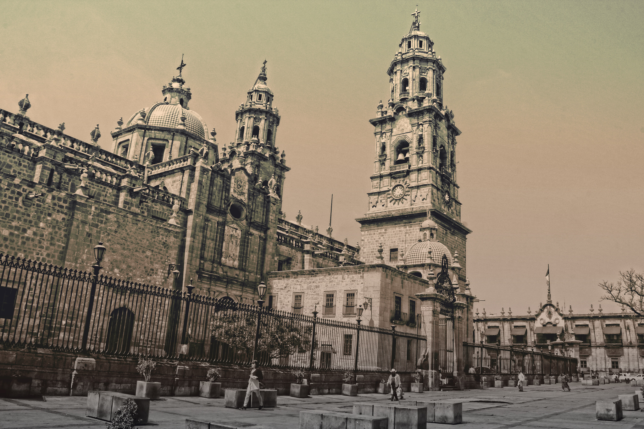 Canon EOS 550D (EOS Rebel T2i / EOS Kiss X4) sample photo. Mi bella ciudad, morelia. photography