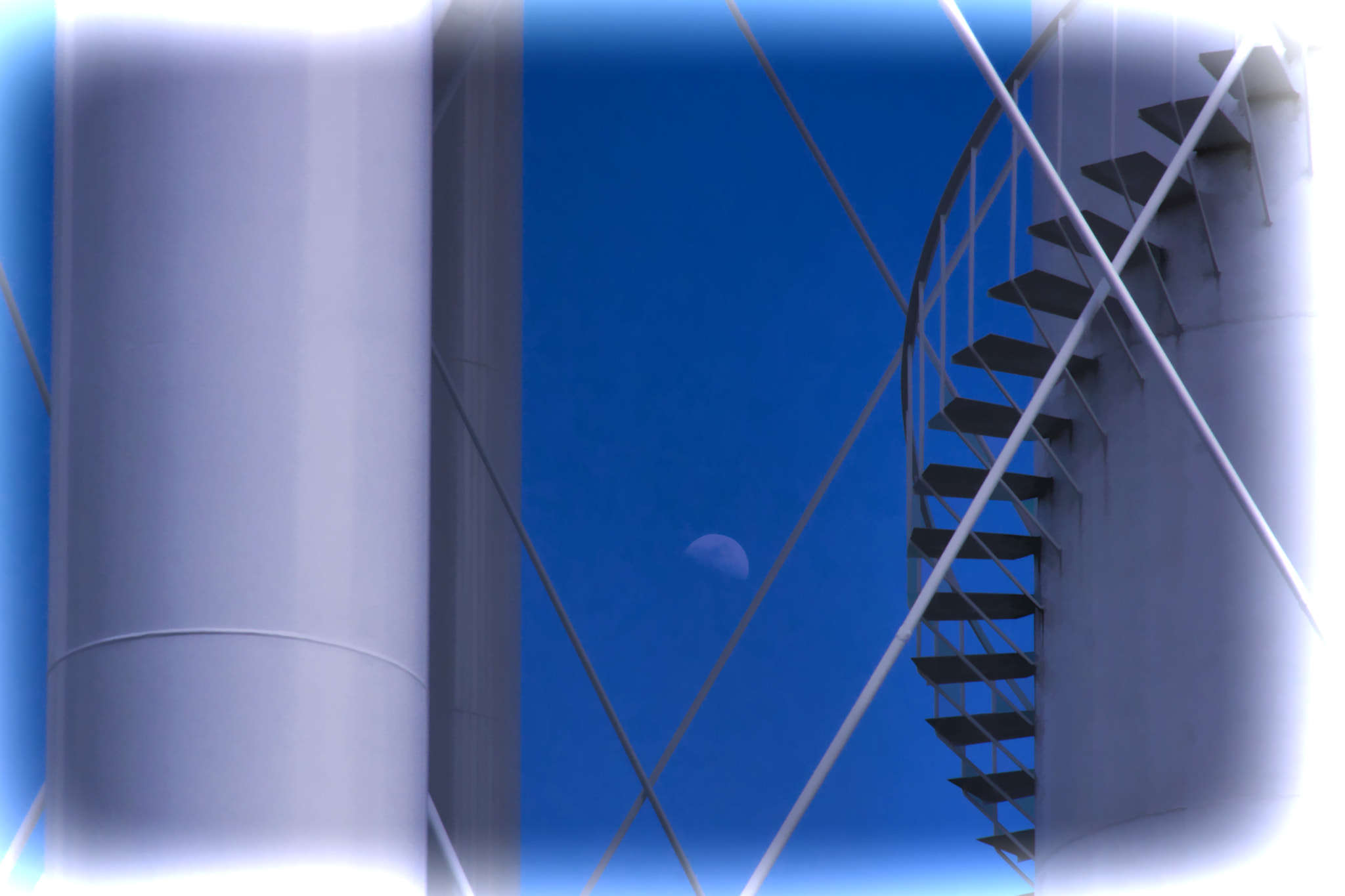 Sony DT 18-135mm F3.5-5.6 SAM sample photo. Watertower photography