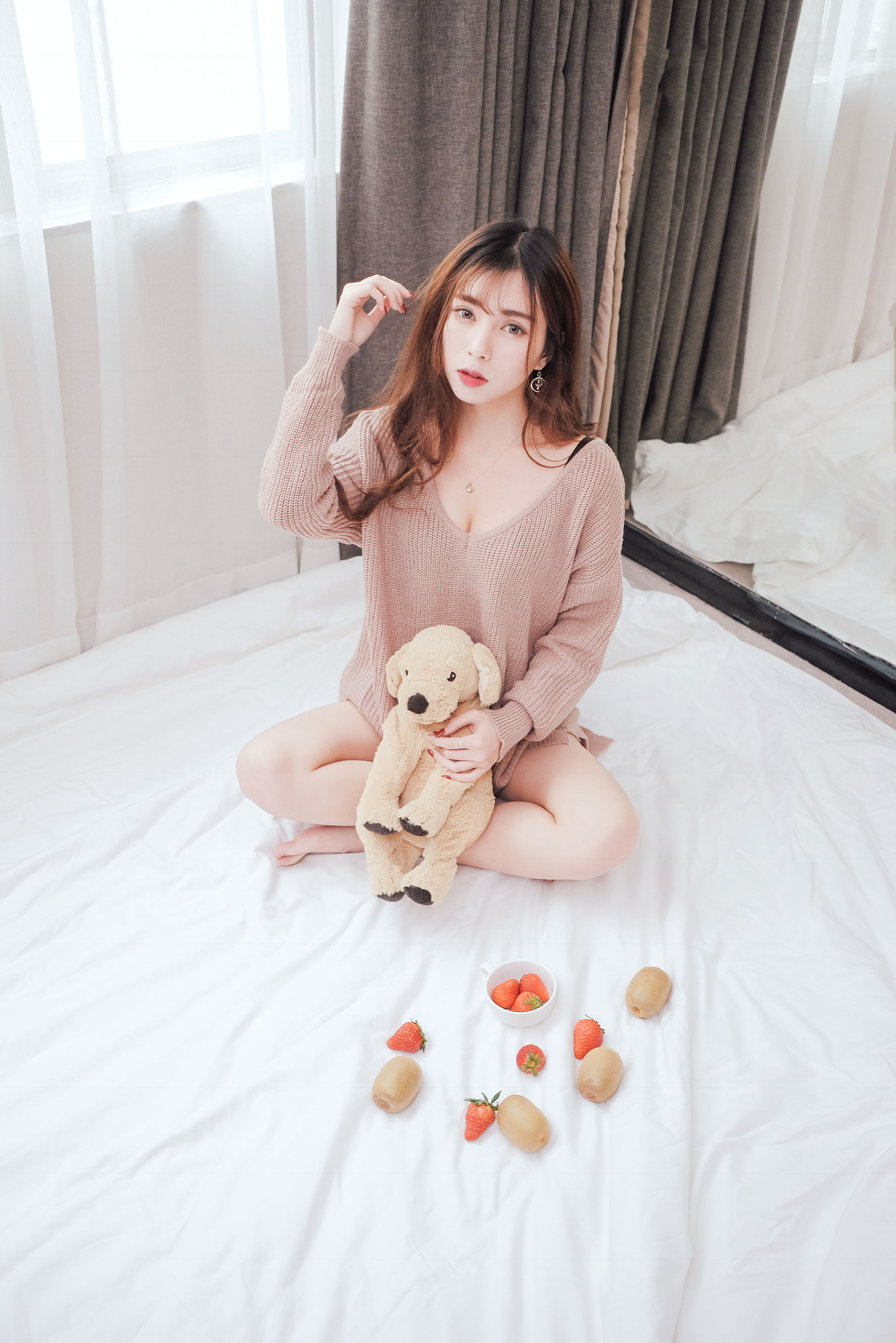 Fujifilm X-T2 + Fujifilm XF 23mm F2 R WR sample photo. Petty girl photography