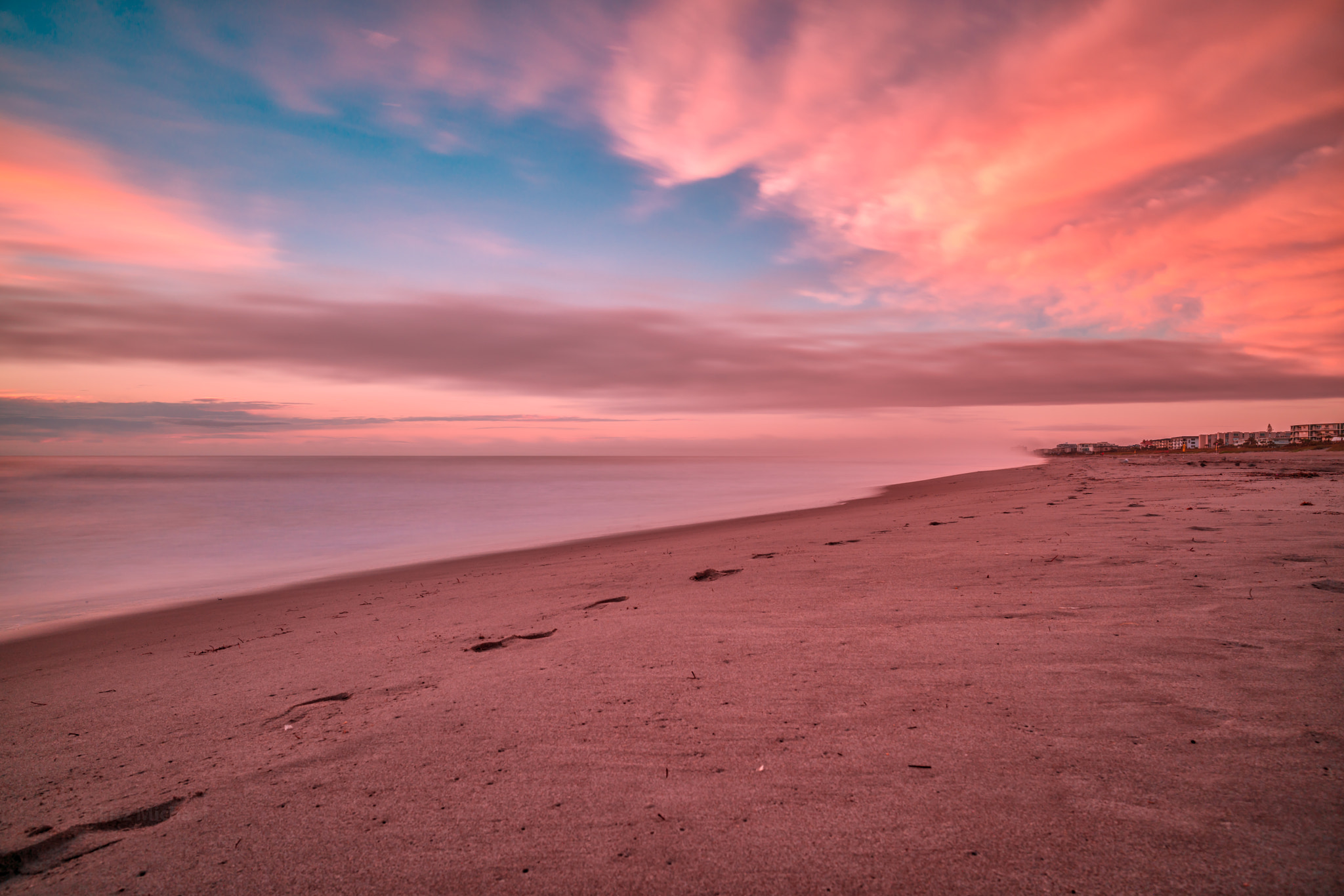 E 21mm F2.8 sample photo. Beaching photography