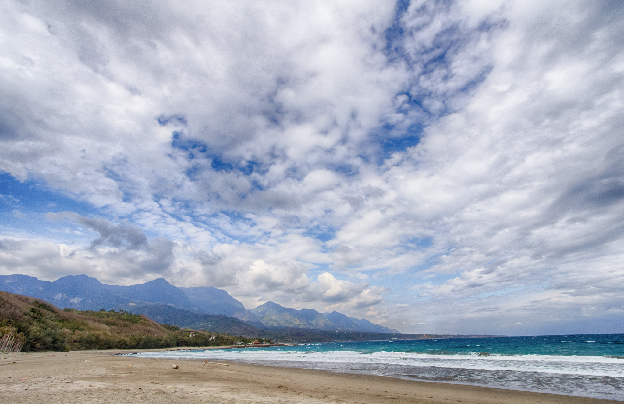 Canon EF-S 10-22mm F3.5-4.5 USM sample photo. 杉原海灣沙灘, sand beach of sugihara bay, 20150110 photography