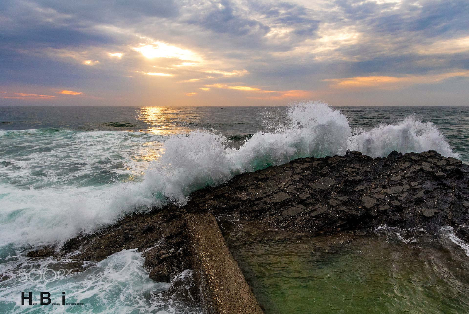 Canon EF-S 10-22mm F3.5-4.5 USM sample photo. Rockssun photography