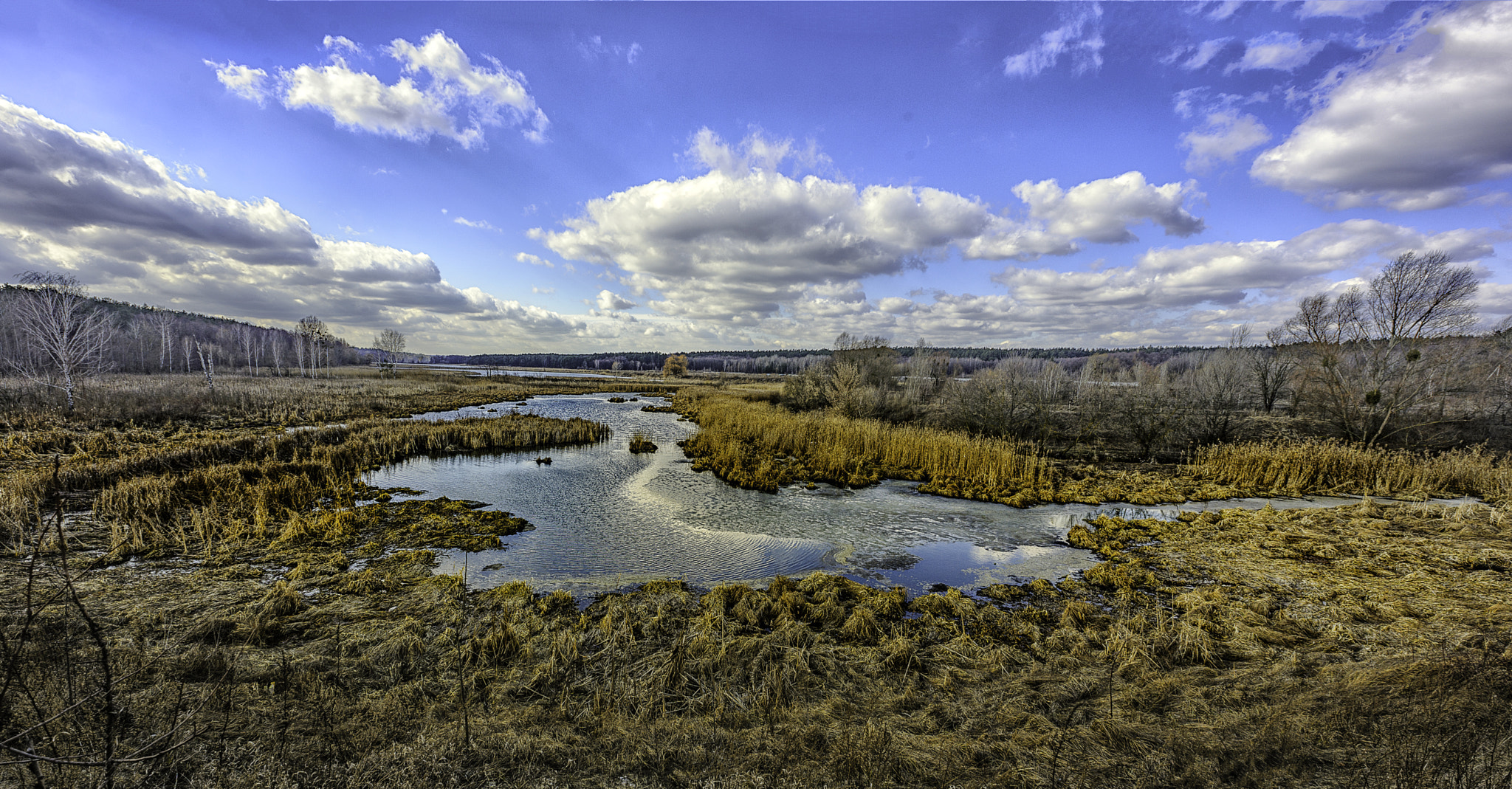 Nikon D700 + Nikon AF Nikkor 20mm F2.8D sample photo. Lake photography