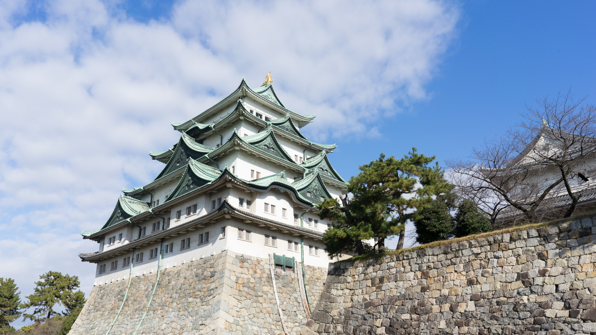 Sony FE 28mm F2 sample photo. Nagoya castle photography