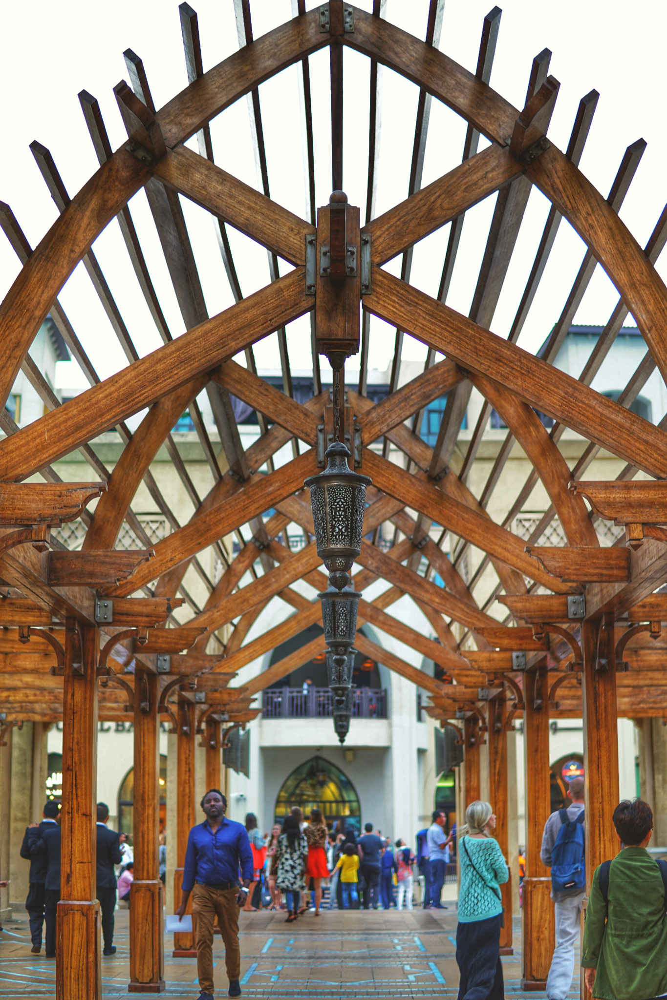 Sony a6000 + Sigma 30mm F1.4 DC DN | C sample photo. Wooden architecture dubai mall photography