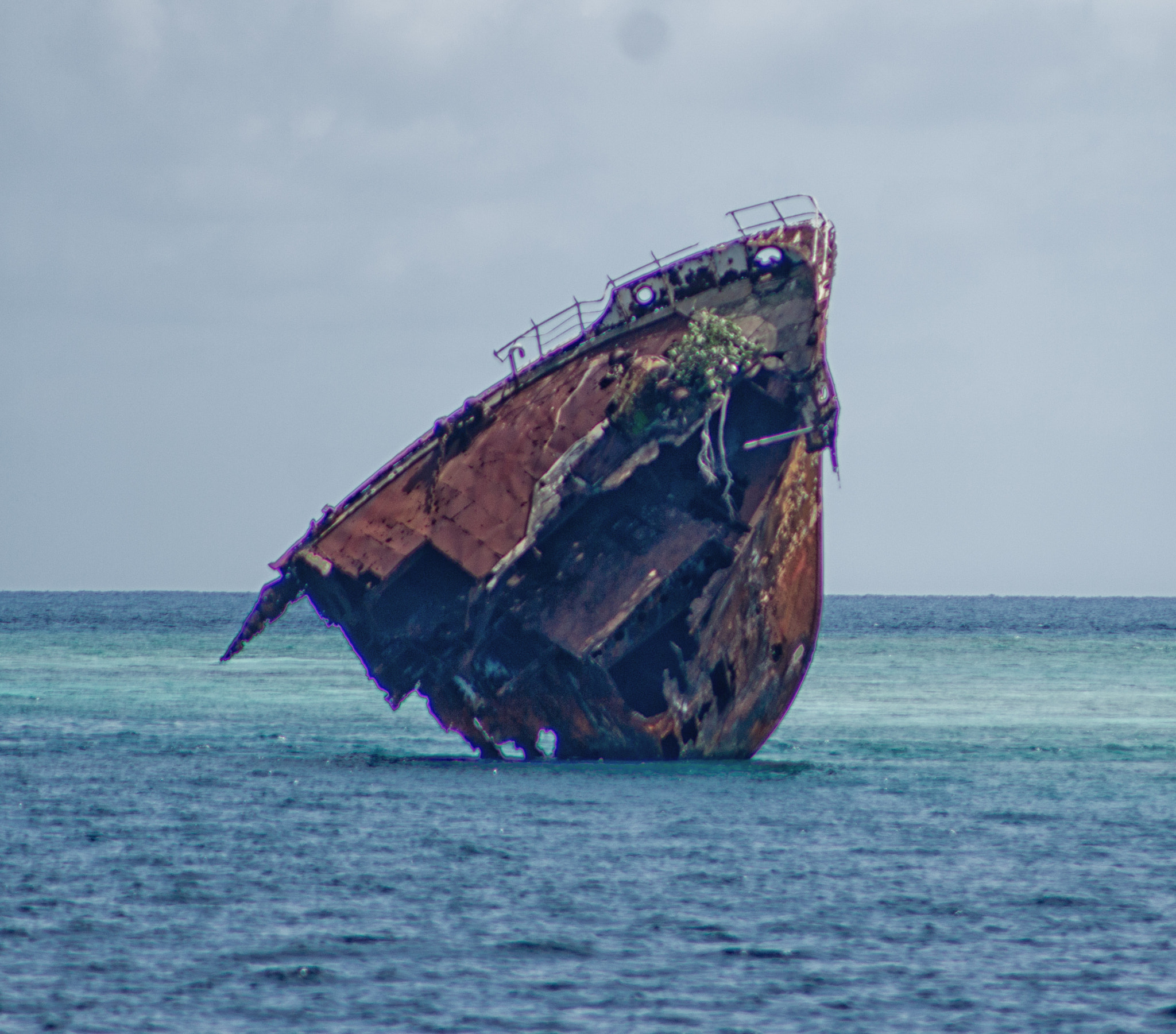 Canon EOS M + EF75-300mm f/4-5.6 sample photo. Shipwreck on top of the water, kureudu, maldives photography