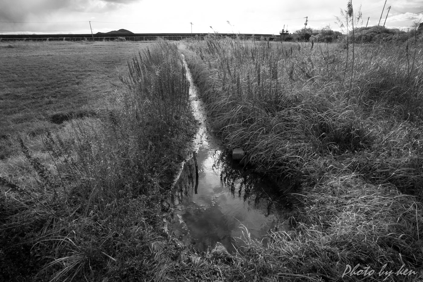 Canon EF 17-40mm F4L USM sample photo. Ditch photography
