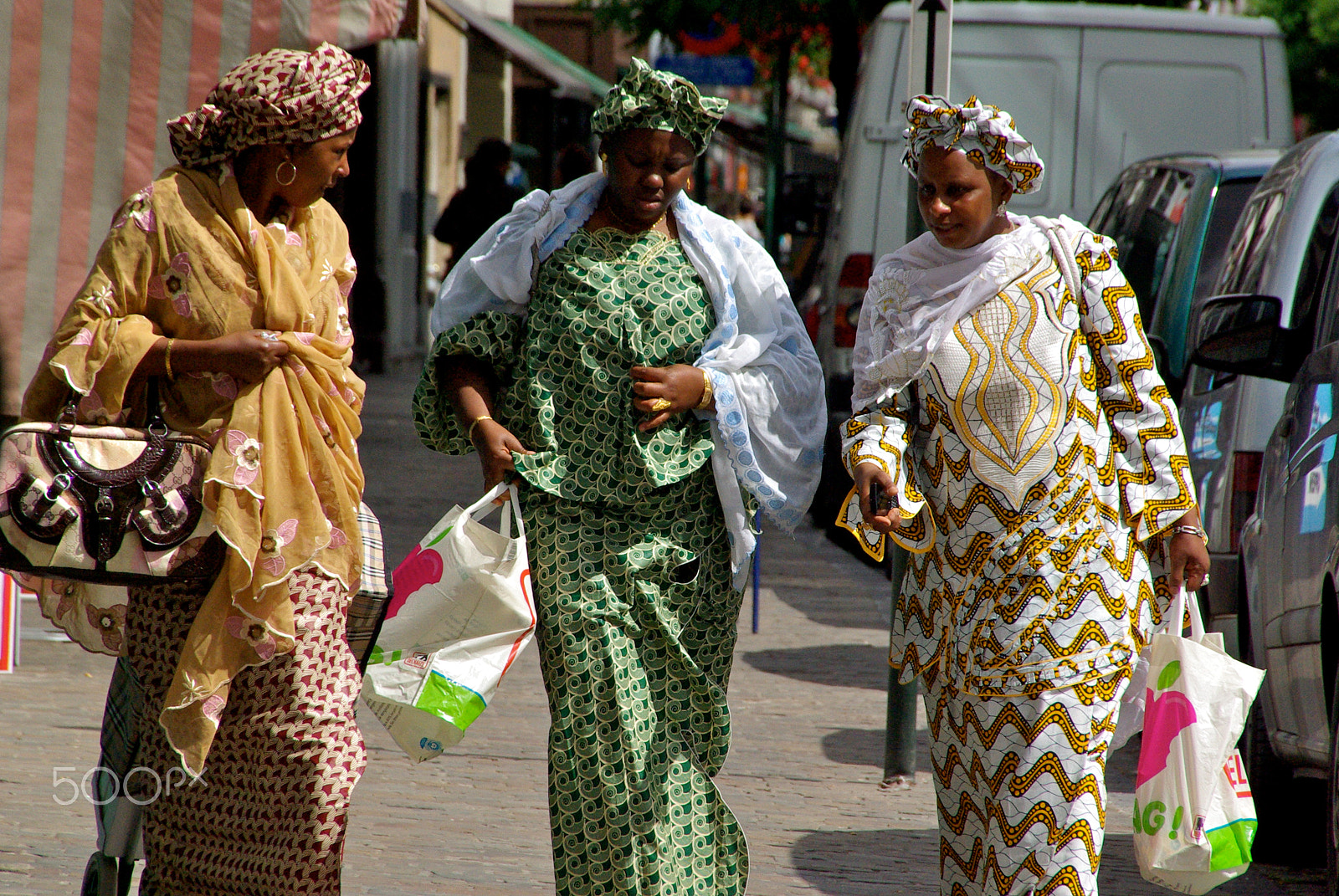 Pentax K10D sample photo. The three graces photography