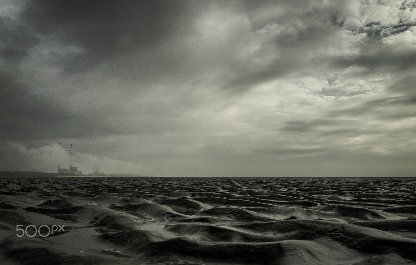 Sony a6000 + Sony E 18-200mm F3.5-6.3 OSS sample photo. Castles in the sand, poolbeg photography