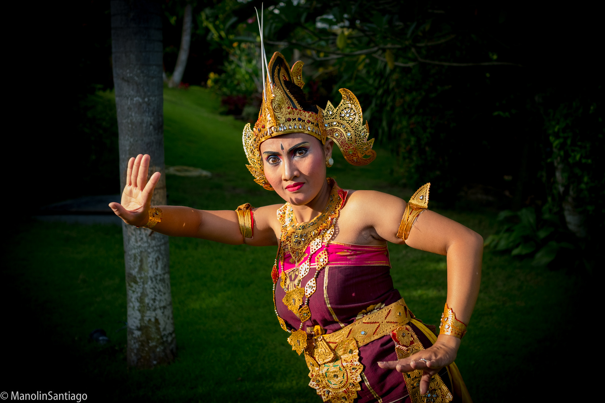 Fujifilm X-T2 + Fujifilm XF 23mm F1.4 R sample photo. Fierce balinese dancer photography