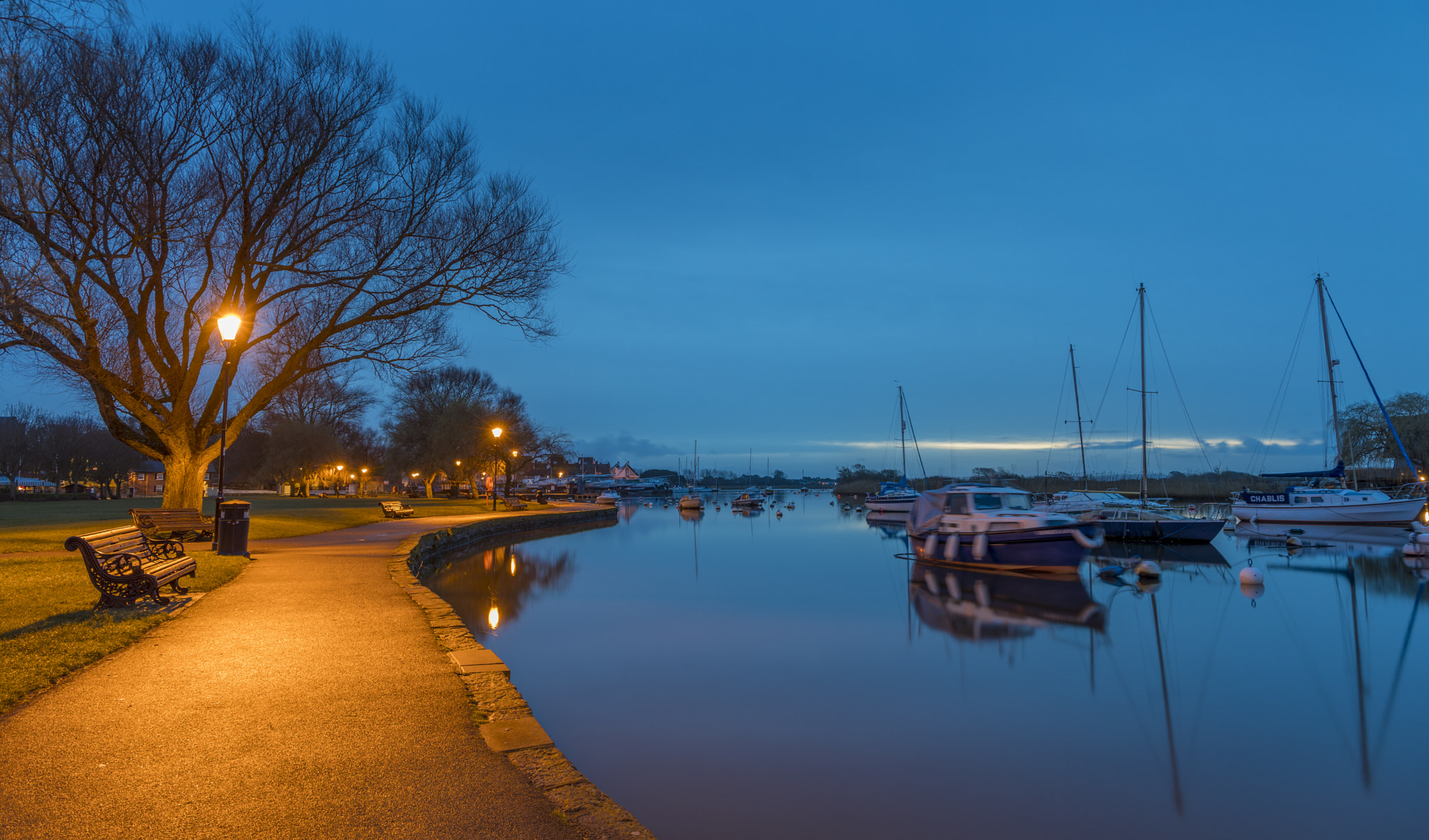 Canon EF 24-105mm F3.5-5.6 IS STM sample photo. Dawn lights at christchurch photography