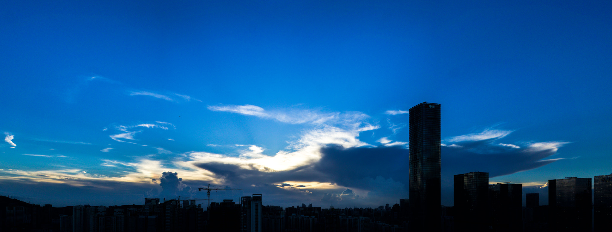 Sony a6000 + Sony E 18-55mm F3.5-5.6 OSS sample photo. Blue photography