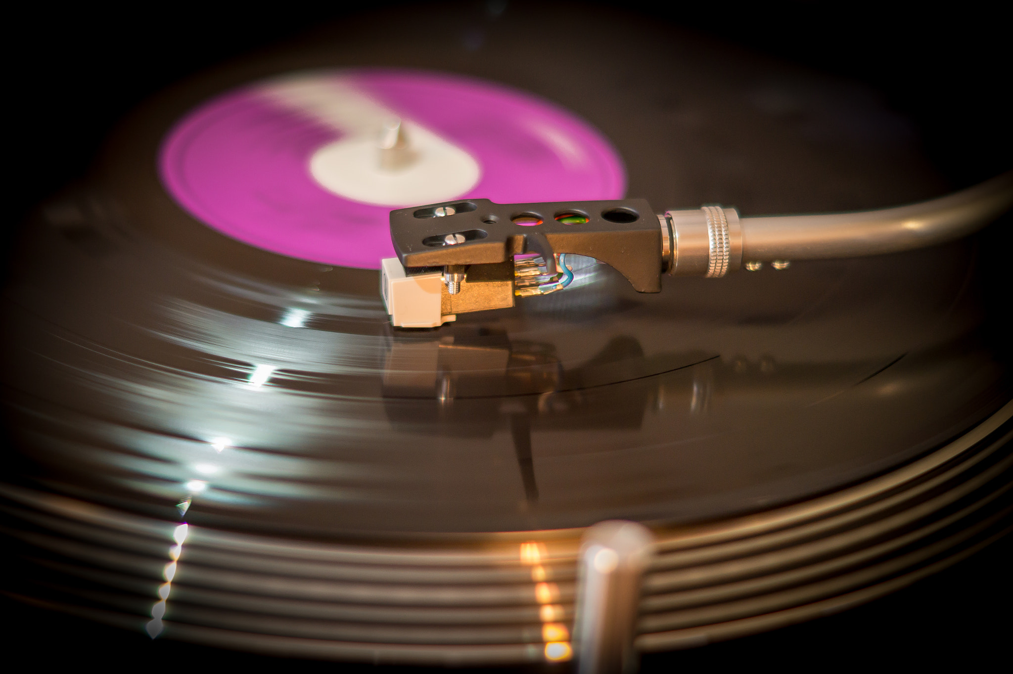 Sony SLT-A58 + Sony DT 50mm F1.8 SAM sample photo. Vinyl3 photography