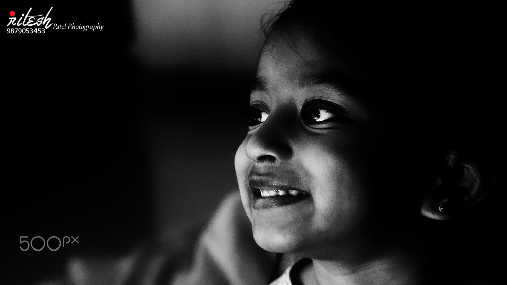 Sony SLT-A58 + Sony DT 50mm F1.8 SAM sample photo. Angel in black & white photography