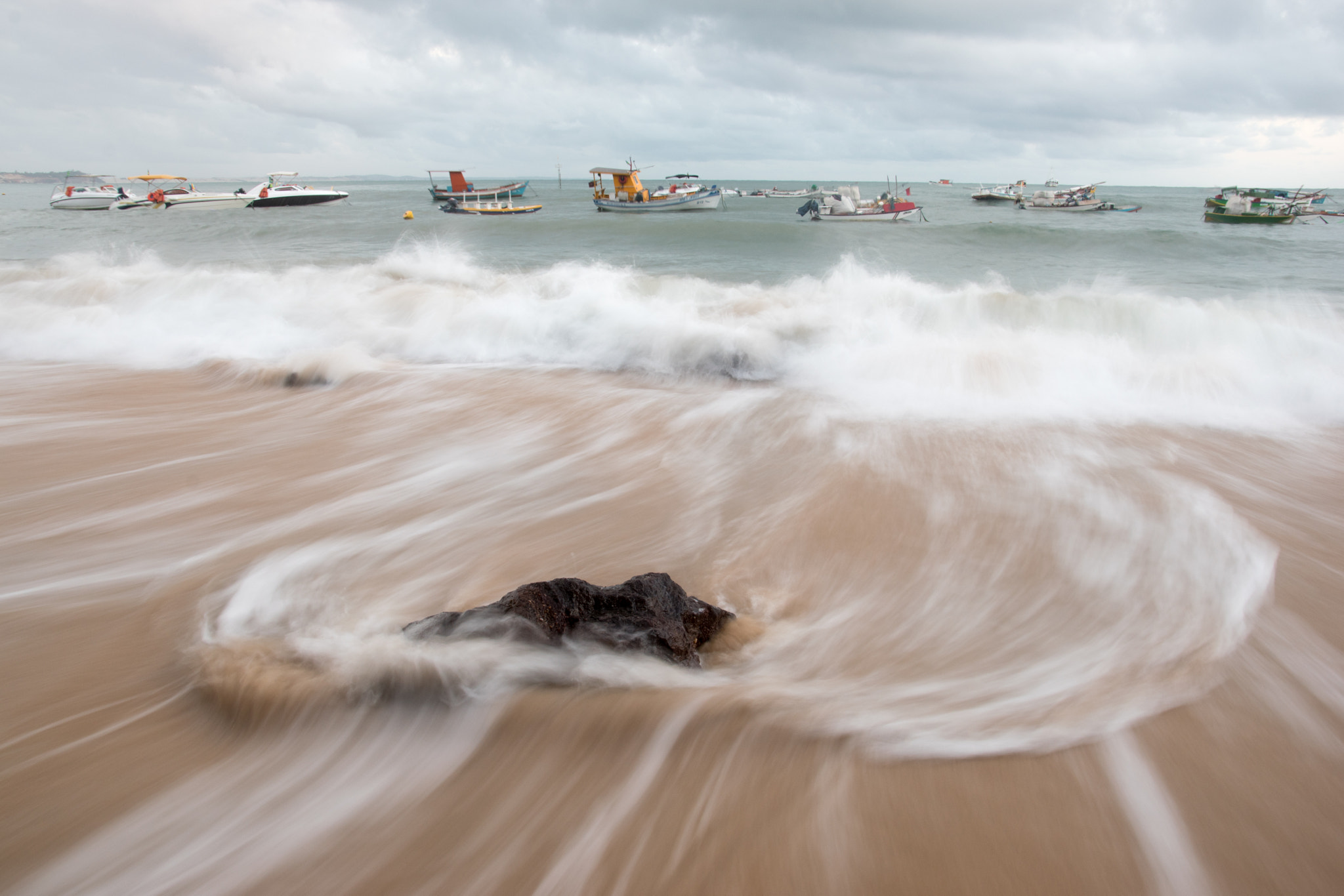 Sigma 17-50mm F2.8 EX DC OS HSM sample photo. Waves retrieving, pipa - rio grande do norte - brazil photography