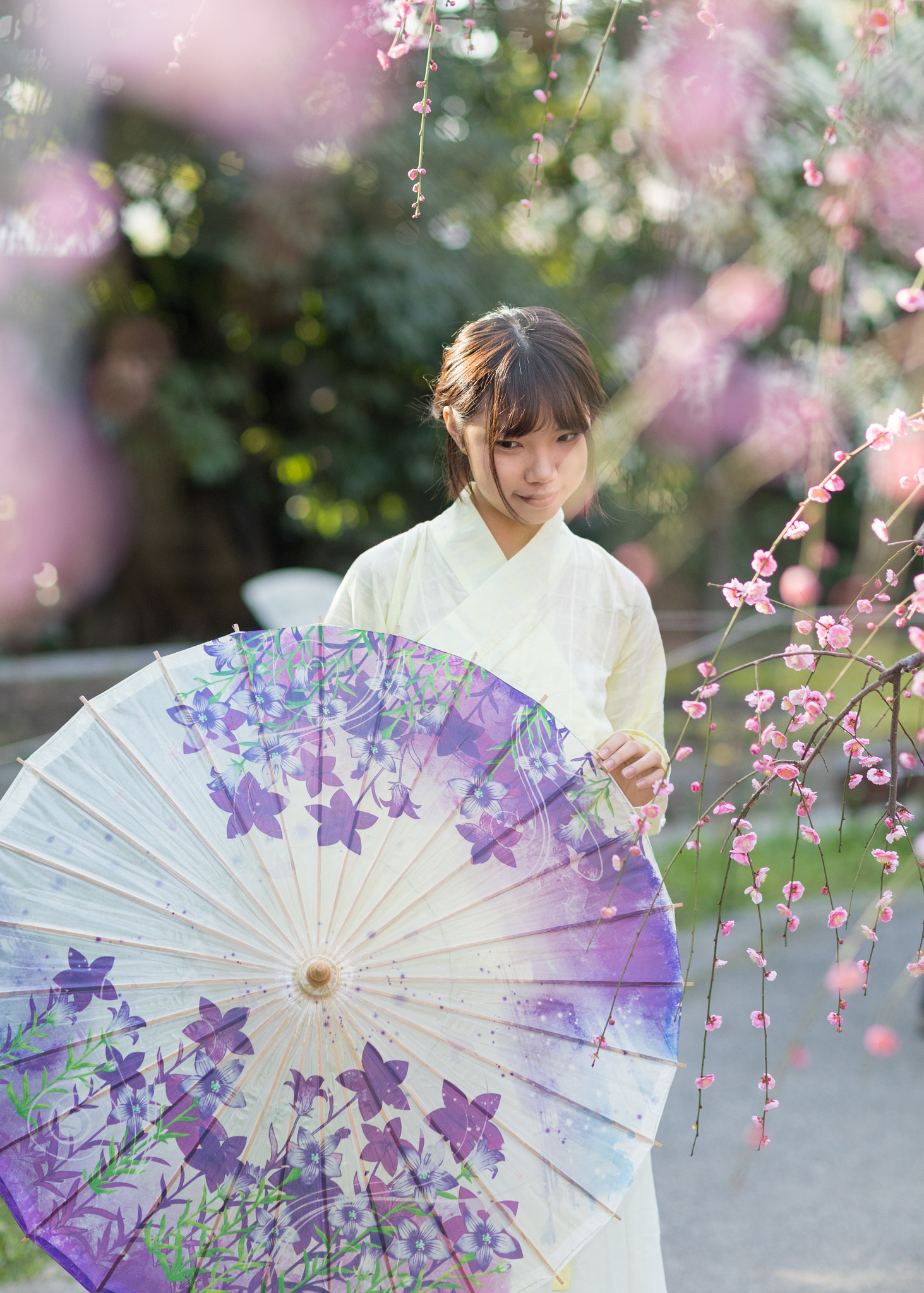 Canon EF 85mm F1.2L II USM sample photo. Enjoying the plum flower photography