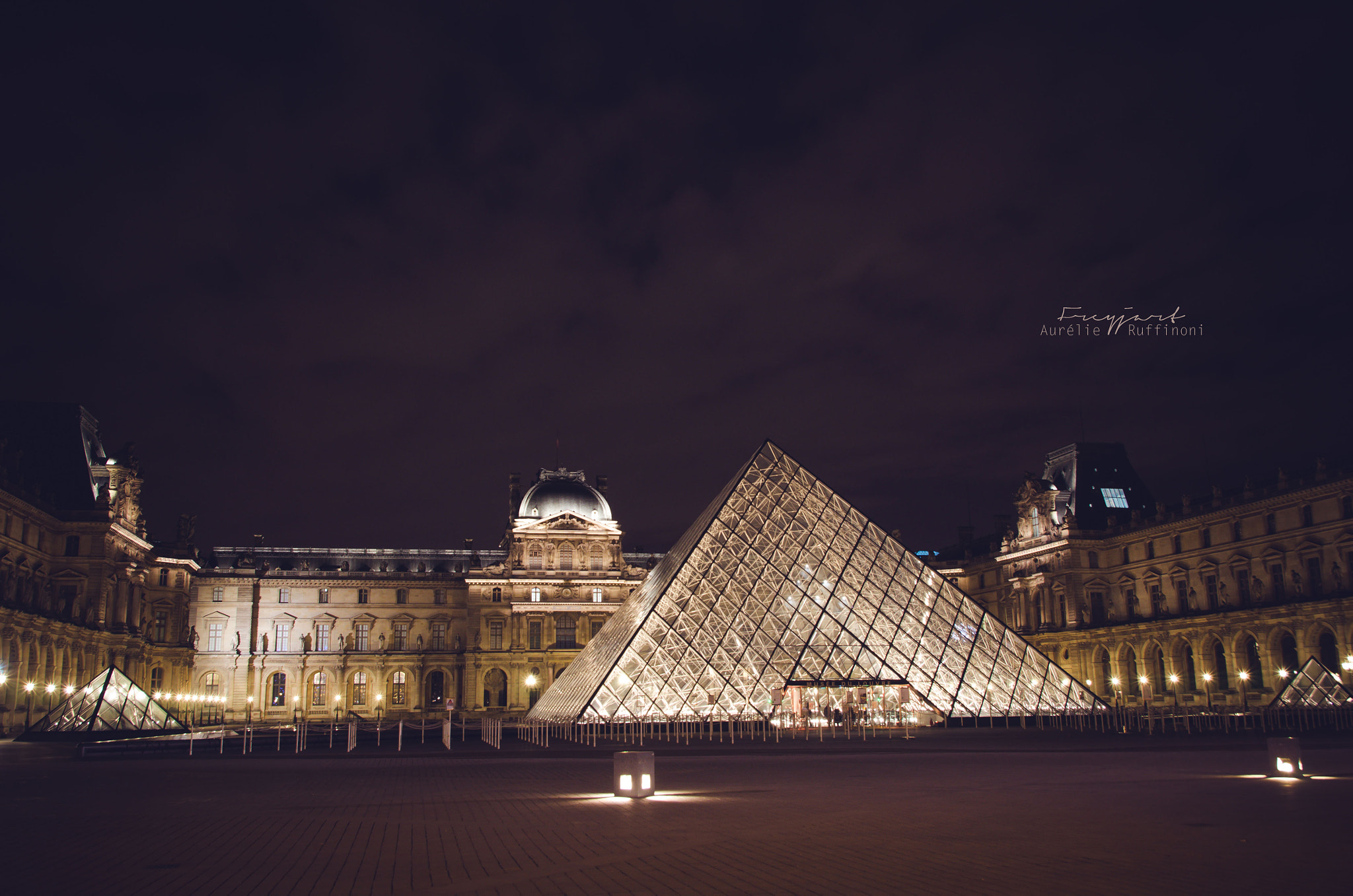 Sigma 17-50mm F2.8 EX DC OS HSM sample photo. Pyramide du louvre - paris photography