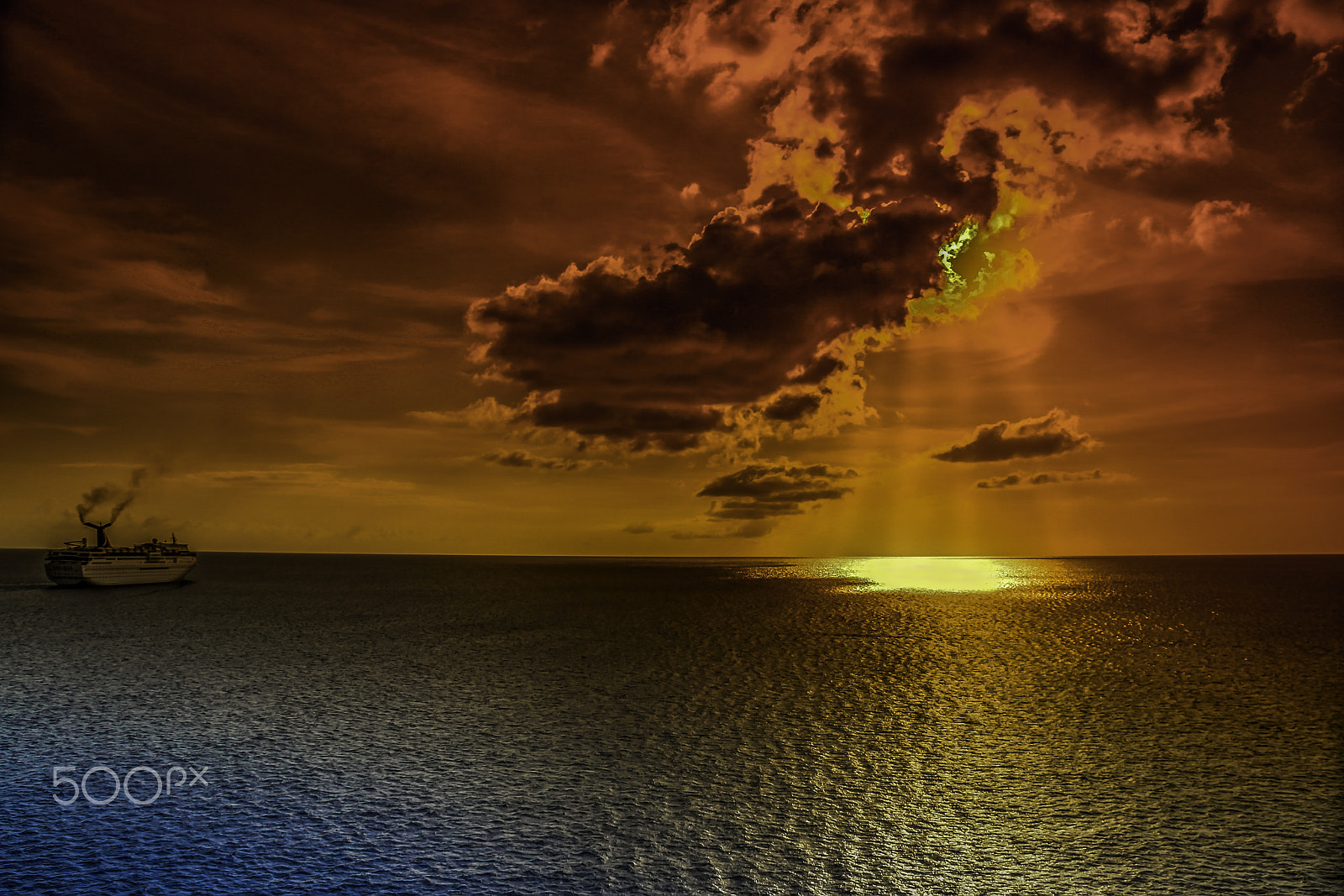 Canon EF-S 18-200mm F3.5-5.6 IS sample photo. Beyond the horizon photography
